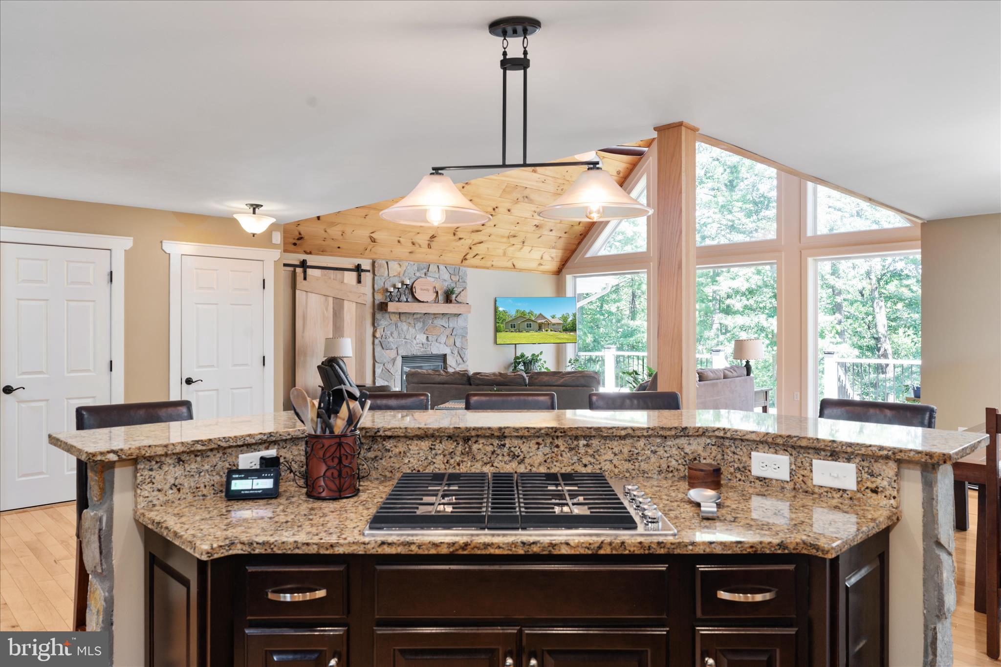 CREEK SIDE WOODS - Residential