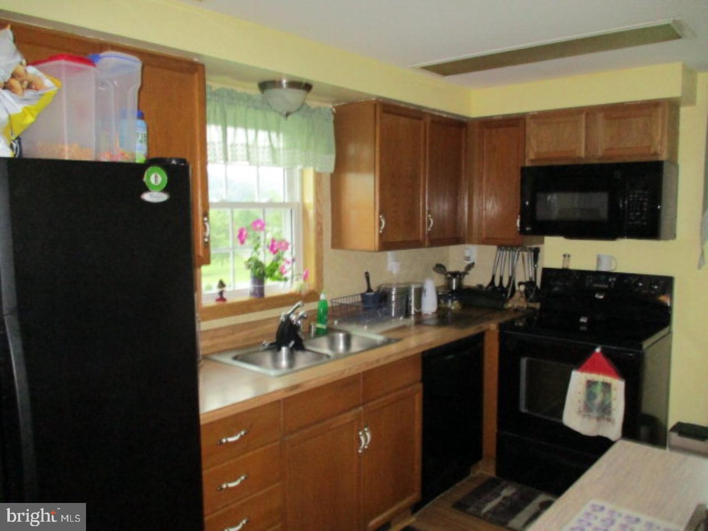 PINE GROVE - Residential