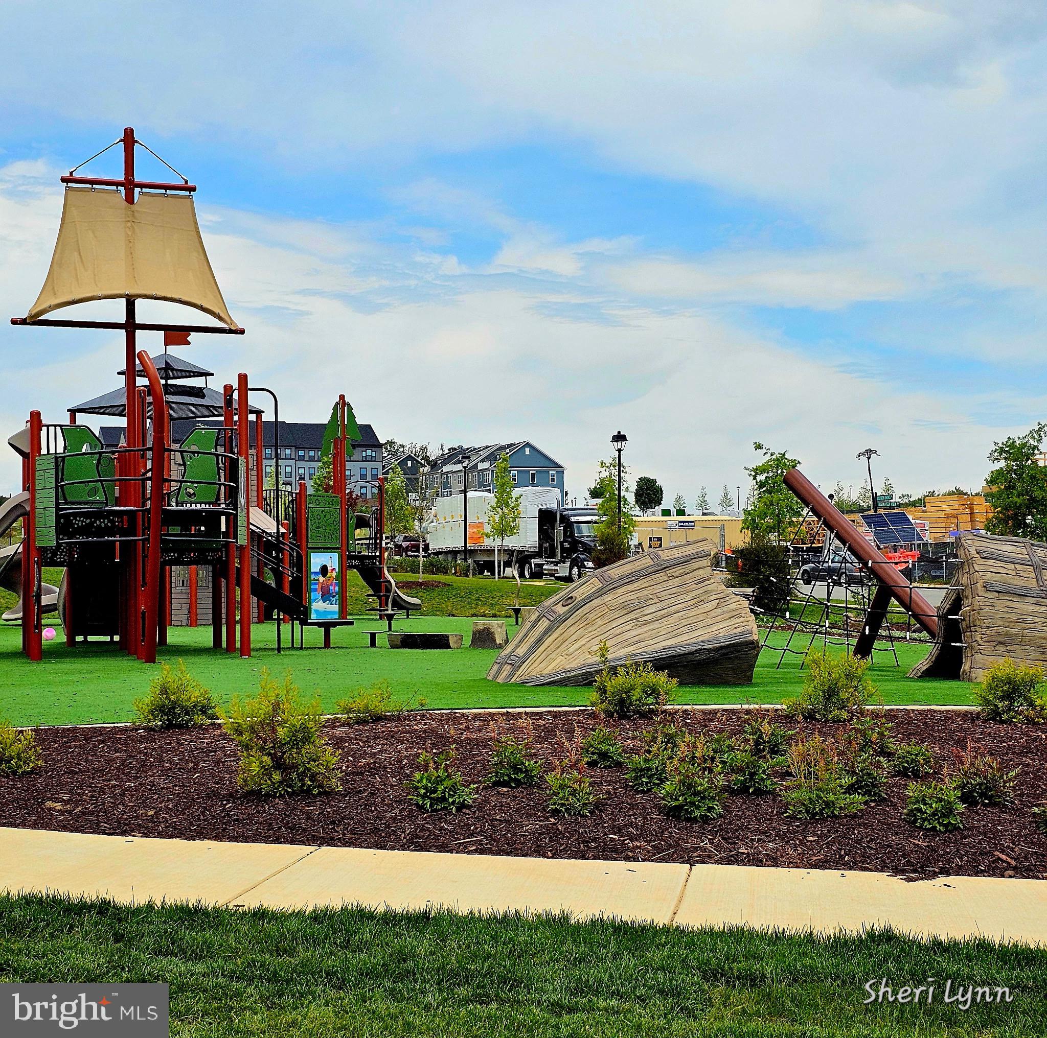 POTOMAC SHORES - Residential