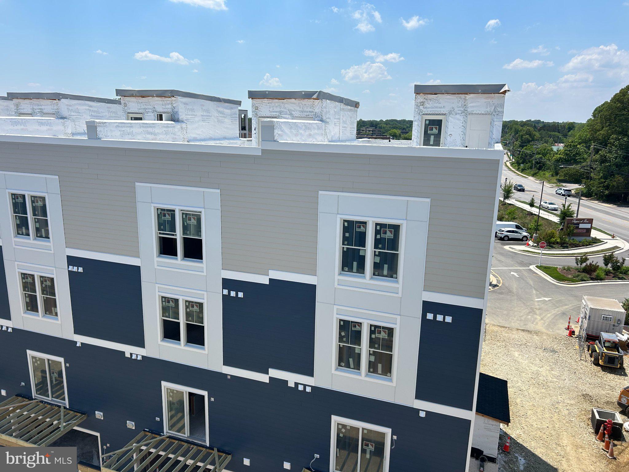 TOWNE ROW - Residential
