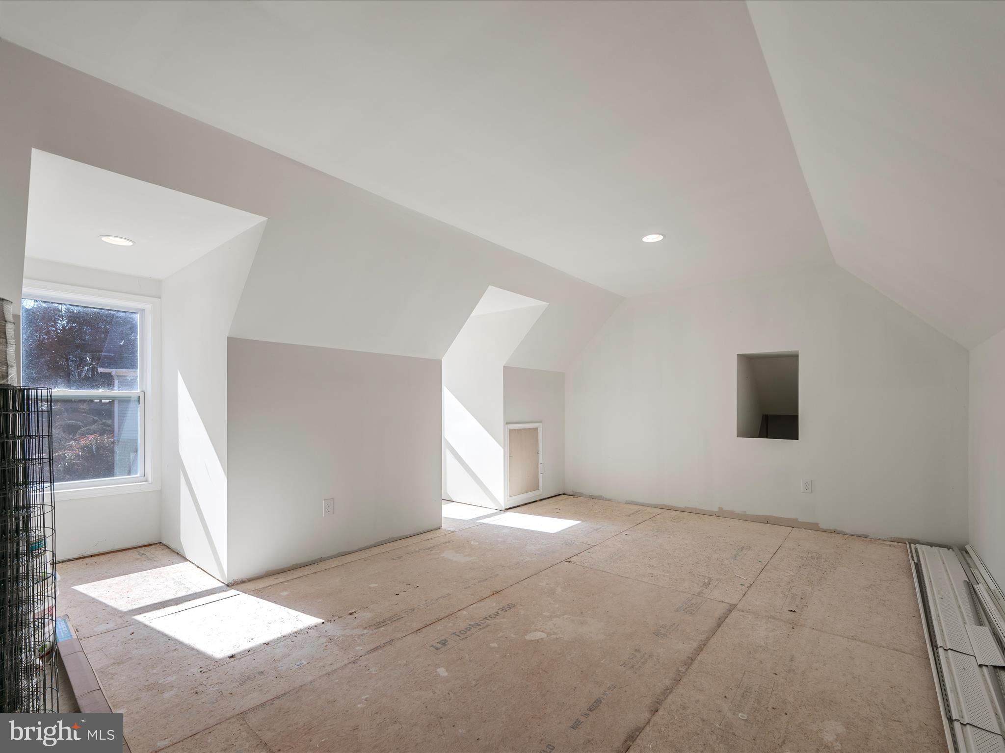 SADDLEBROOK - Residential