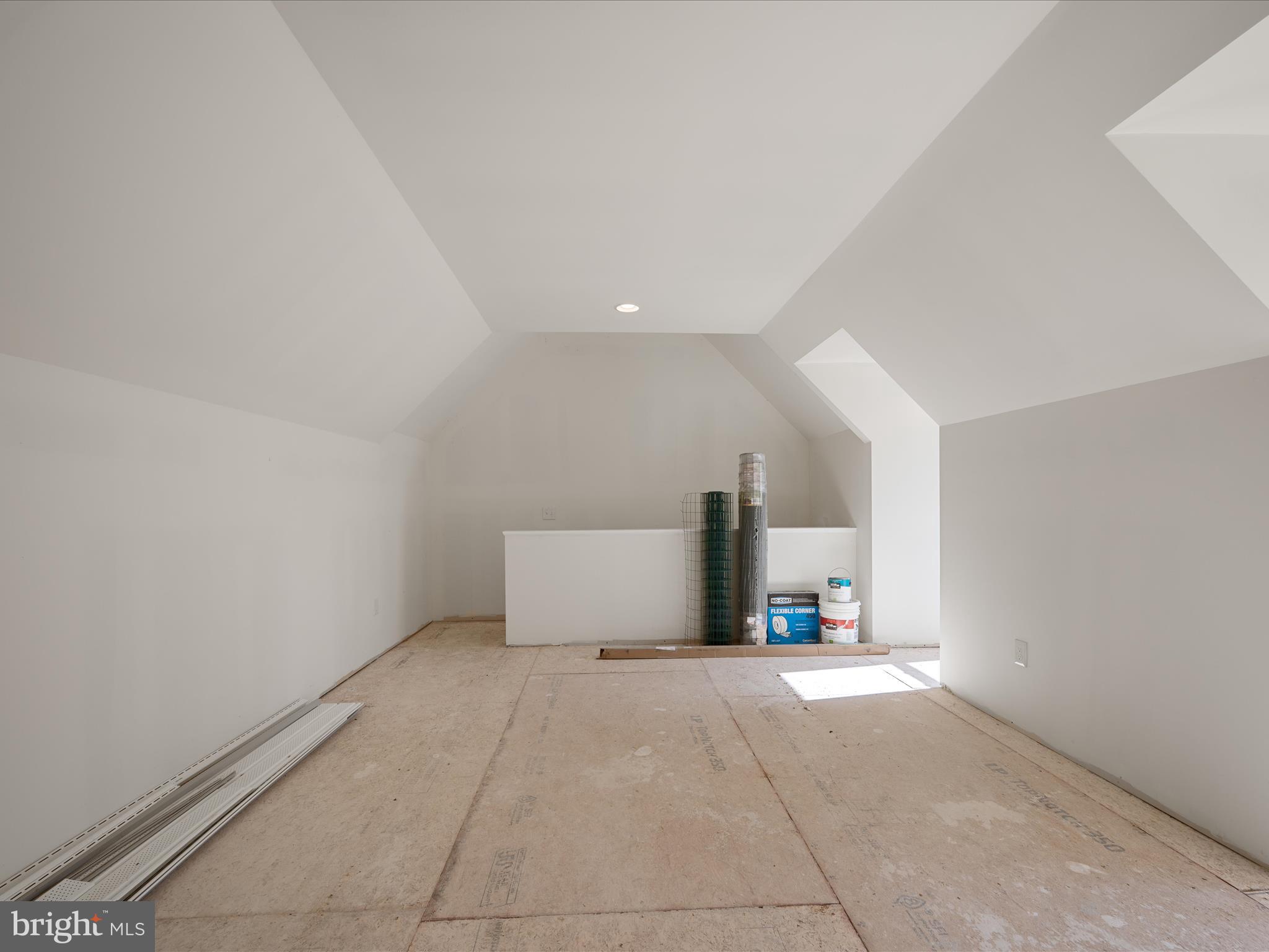 SADDLEBROOK - Residential