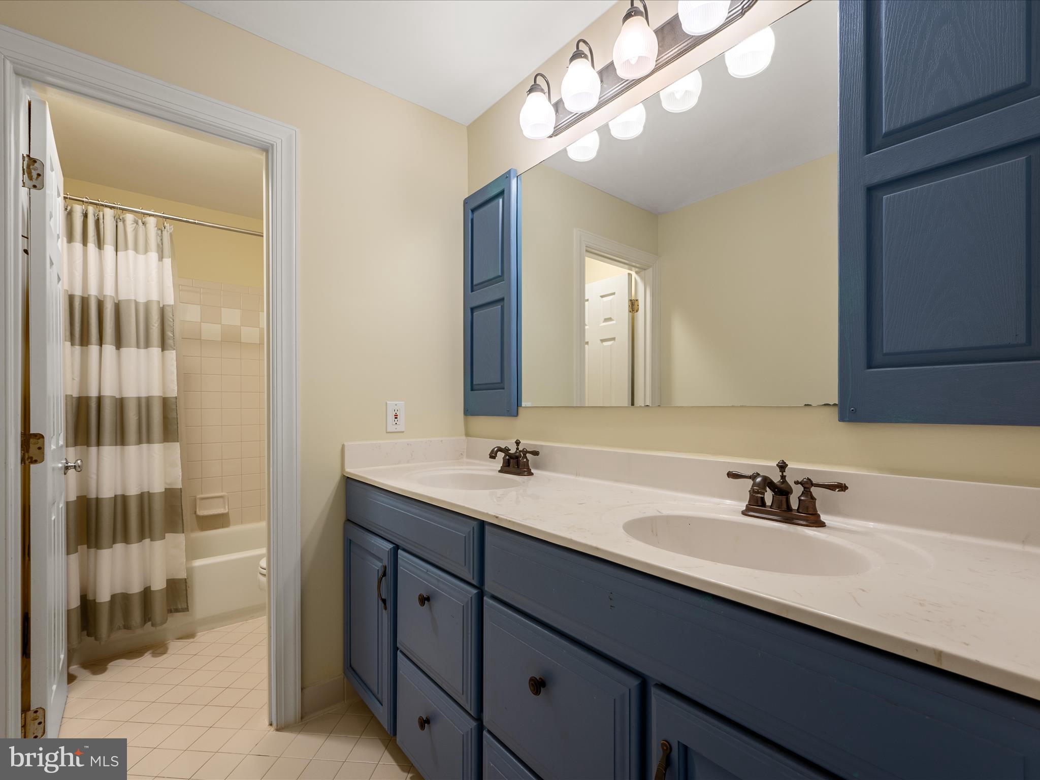 SADDLEBROOK - Residential