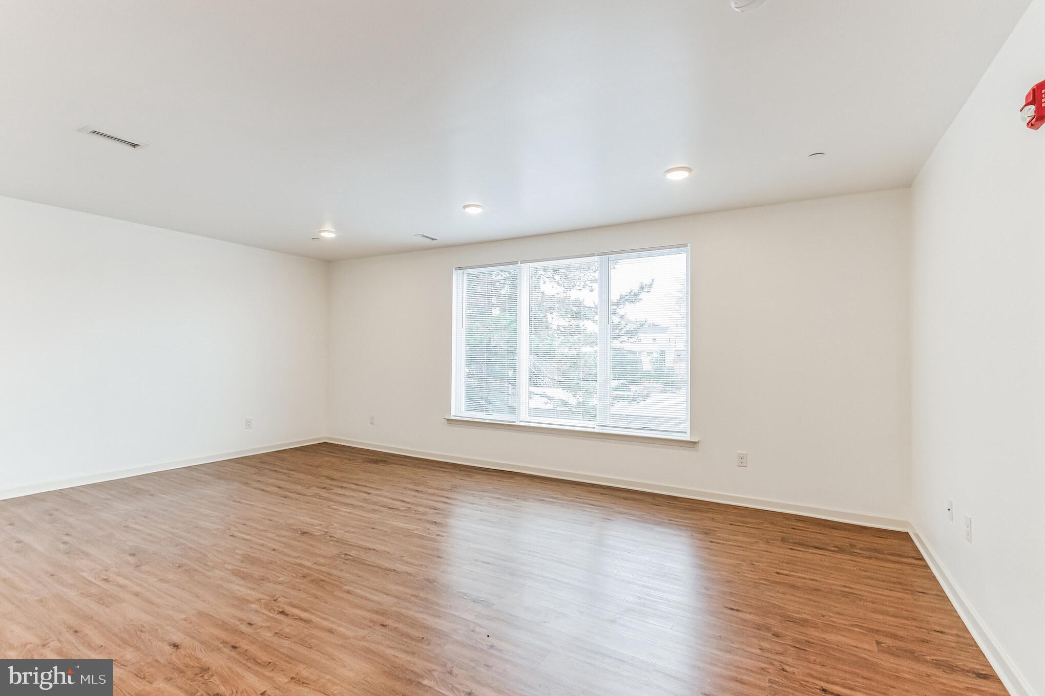 ROXBOROUGH - Residential Lease