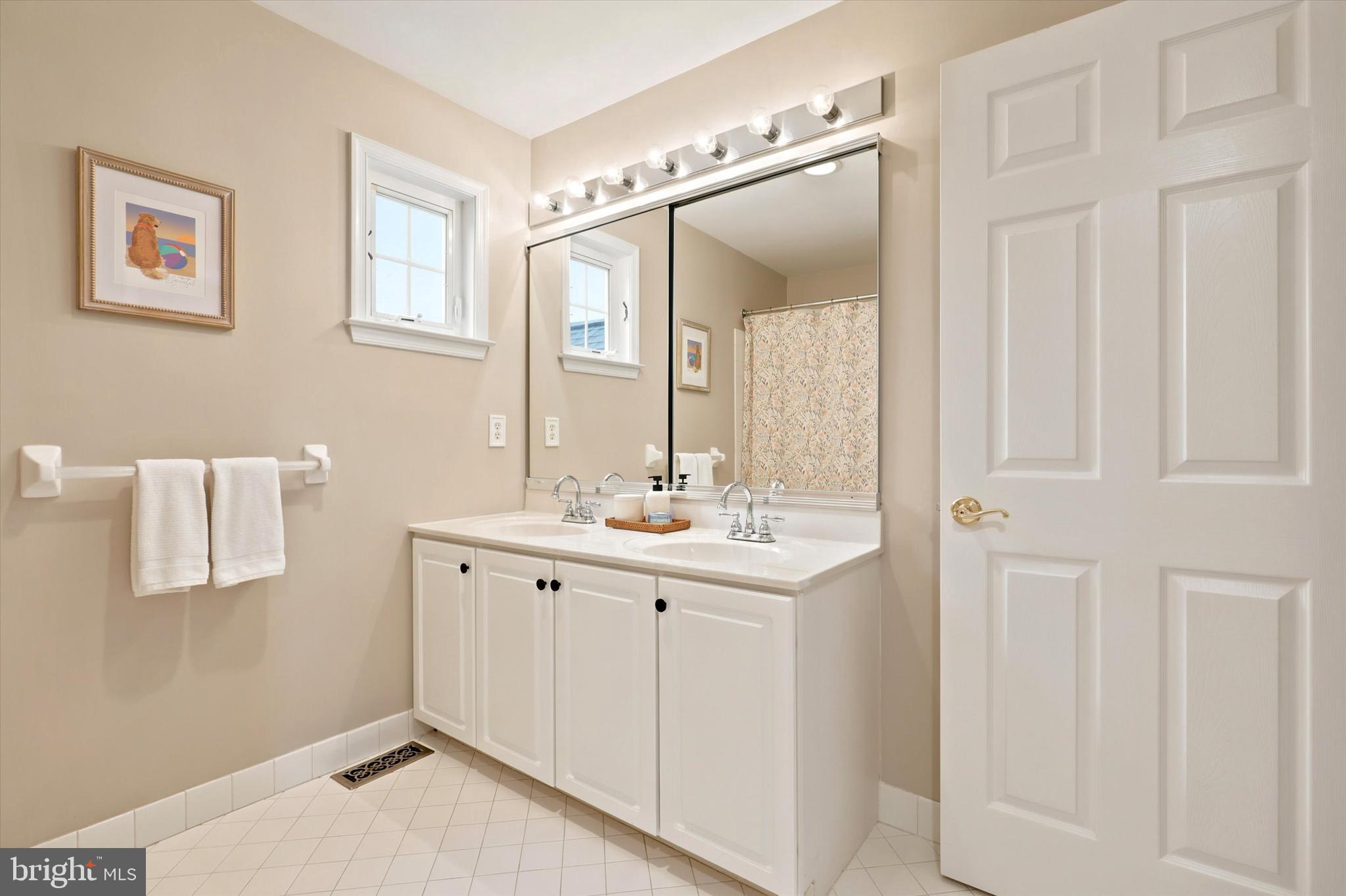BLUE BELL CC - Residential