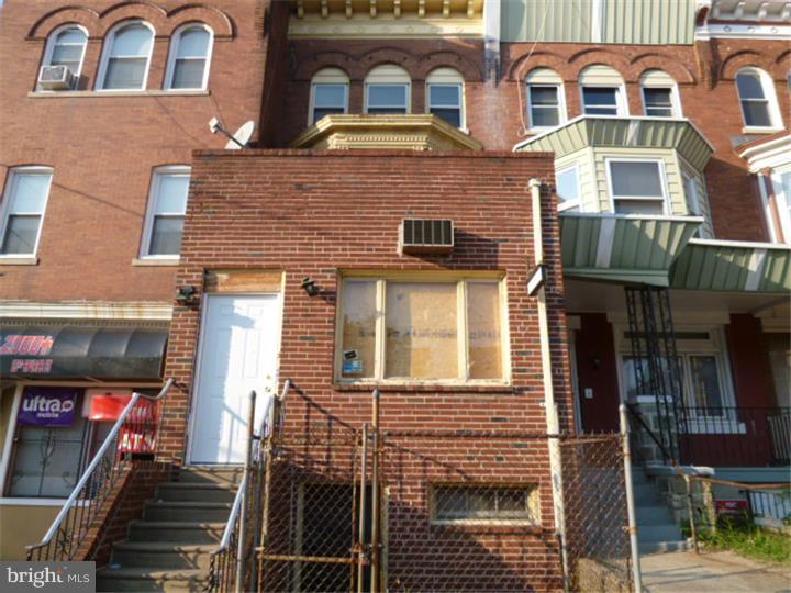 University  District 2 apartments 2 +1  and 1 commercial space with 2 powder room.( was a previously a doctors office or could be converted to residential)   Property is in good condition  and located in a developing area near the University and Hospital area. Building has 3 heater and 3 water heaters, each unit has an electrical panel.  Light rehab will make this a real money maker.  All offers must accompany Proof of funds, $2500 Deposit and full agreement of sale. Property is sold in as is condition and buyer is responsible for u/o All offers will be presented, Ez to show and see,basement padlock is behind the gate, basement  door is open