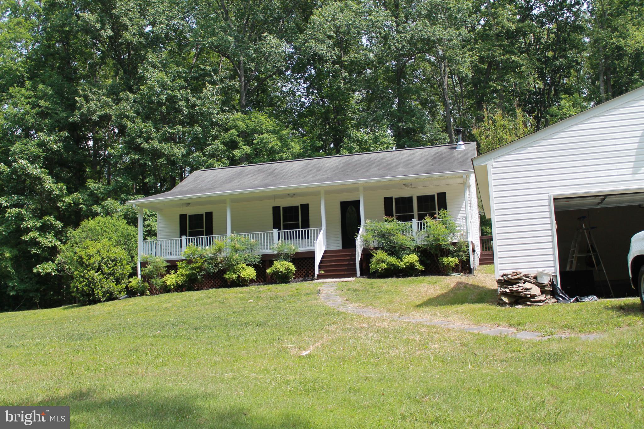 LIVINGSTON VILLAGE - Residential