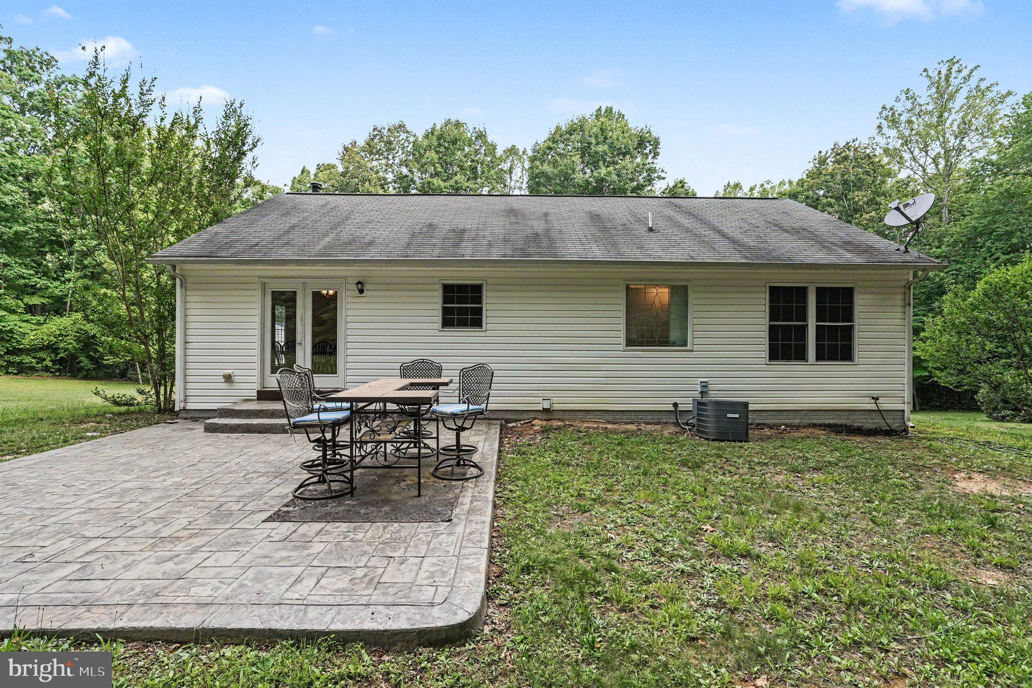 LIVINGSTON VILLAGE - Residential