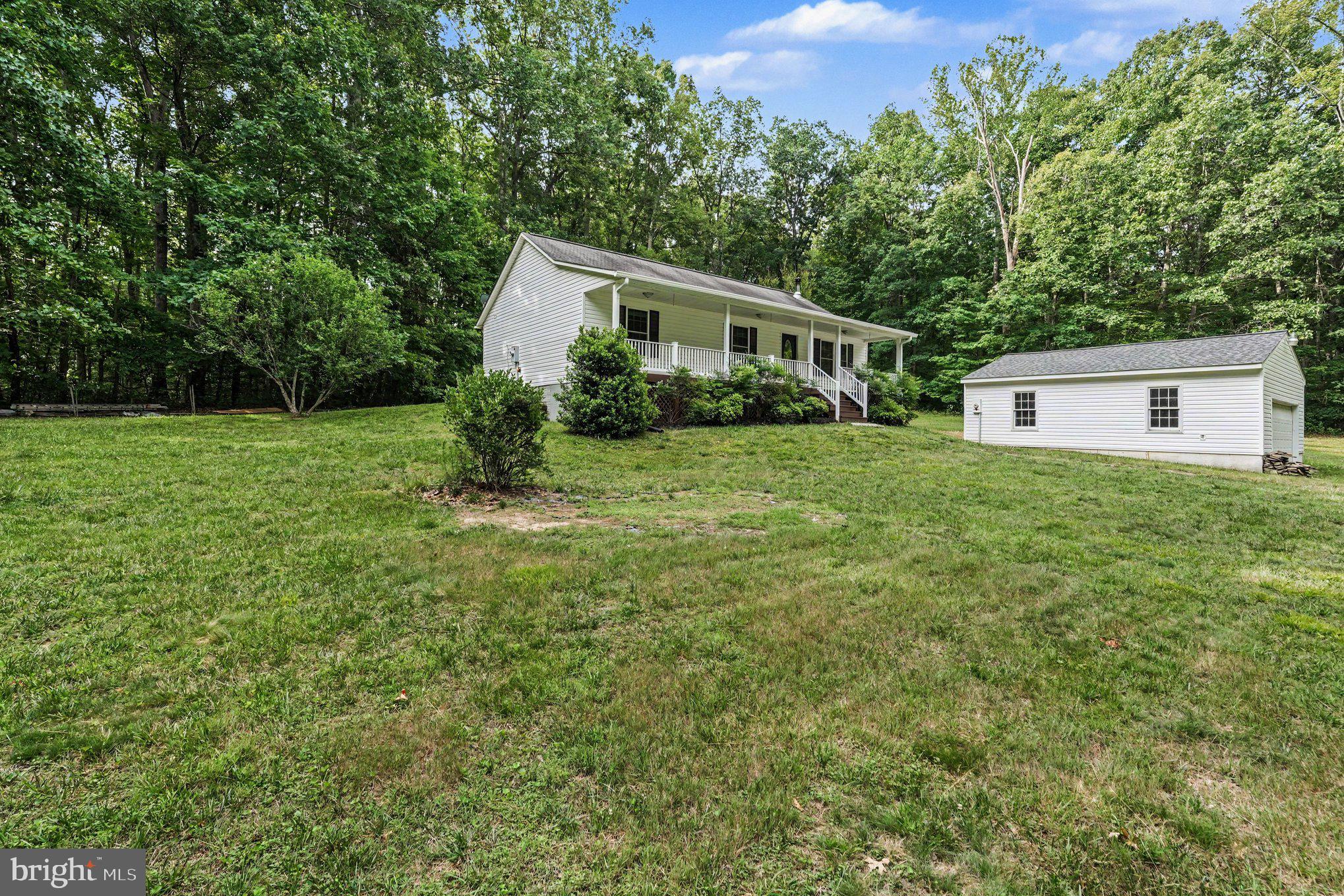 LIVINGSTON VILLAGE - Residential