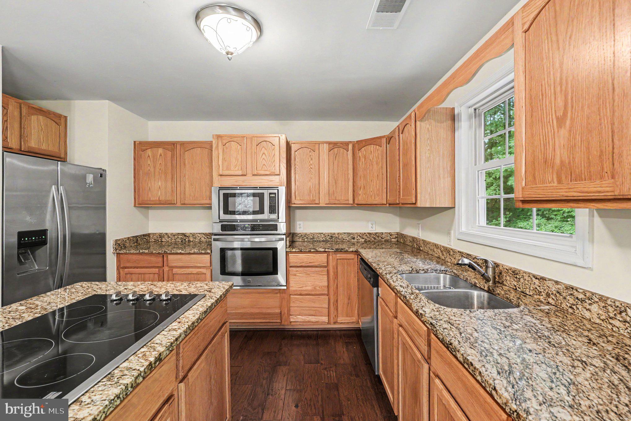 LIVINGSTON VILLAGE - Residential
