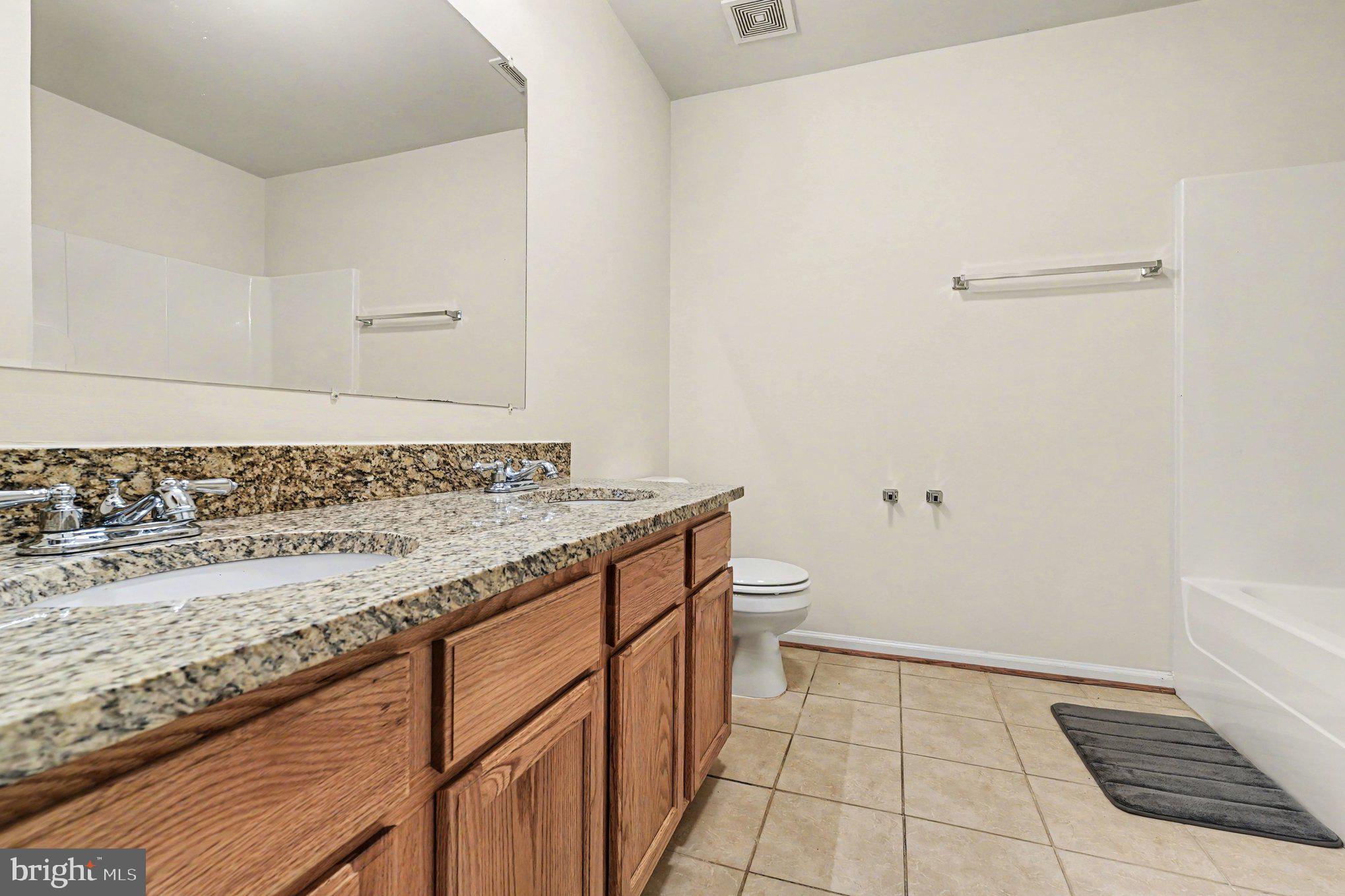 LIVINGSTON VILLAGE - Residential