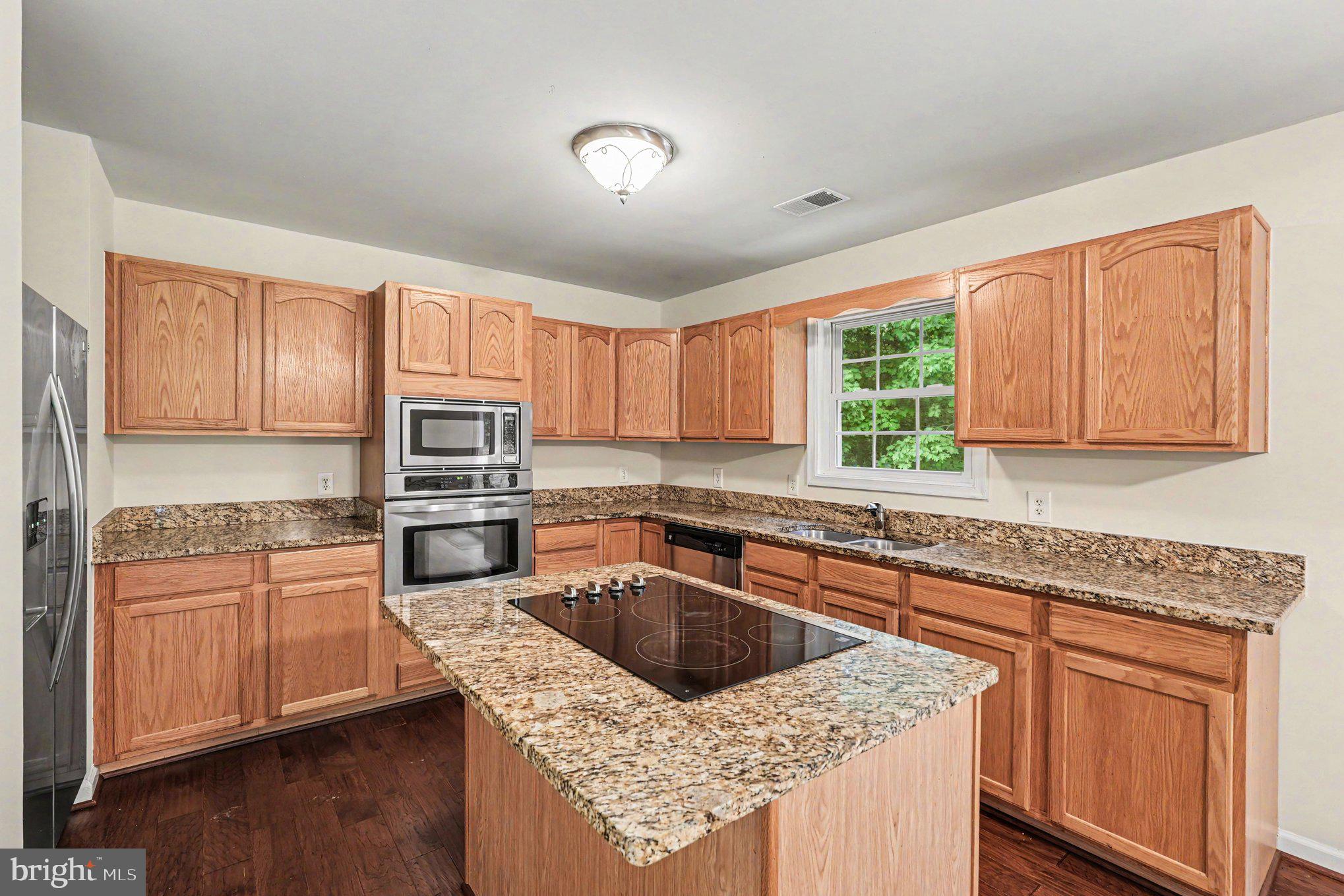 LIVINGSTON VILLAGE - Residential