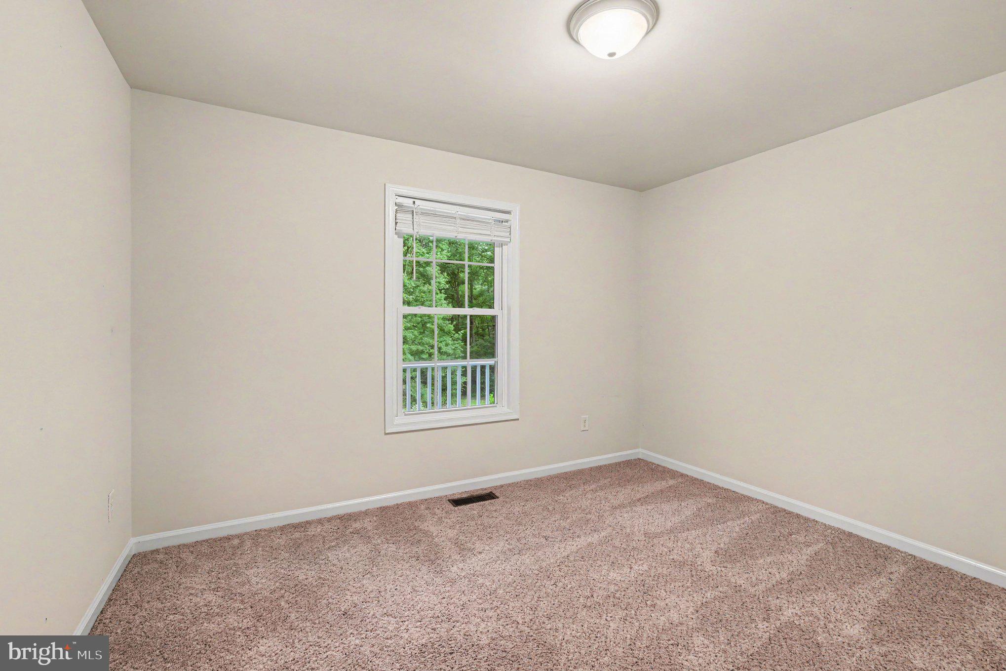 LIVINGSTON VILLAGE - Residential