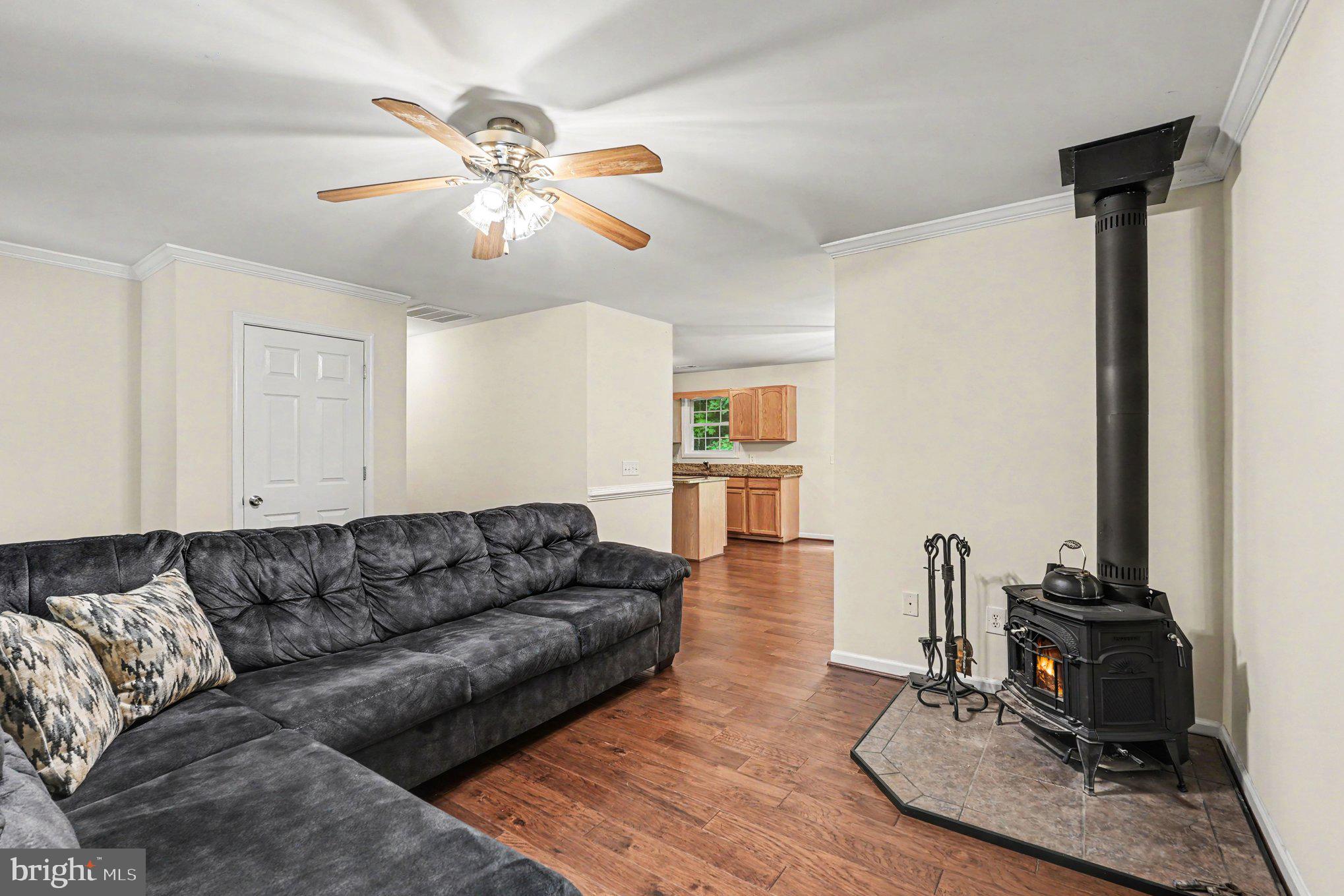 LIVINGSTON VILLAGE - Residential