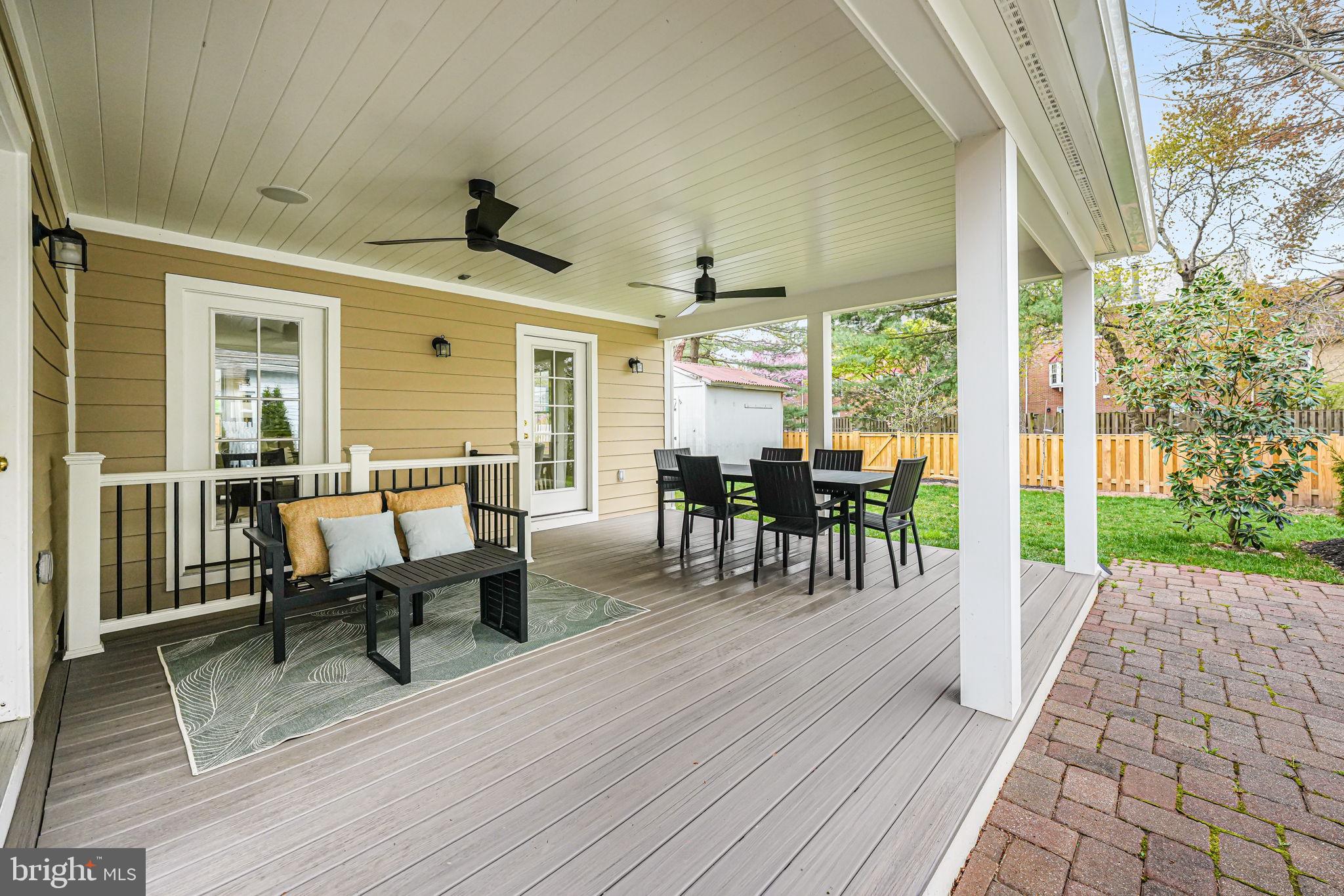 ARLINGTON HEIGHTS - Residential