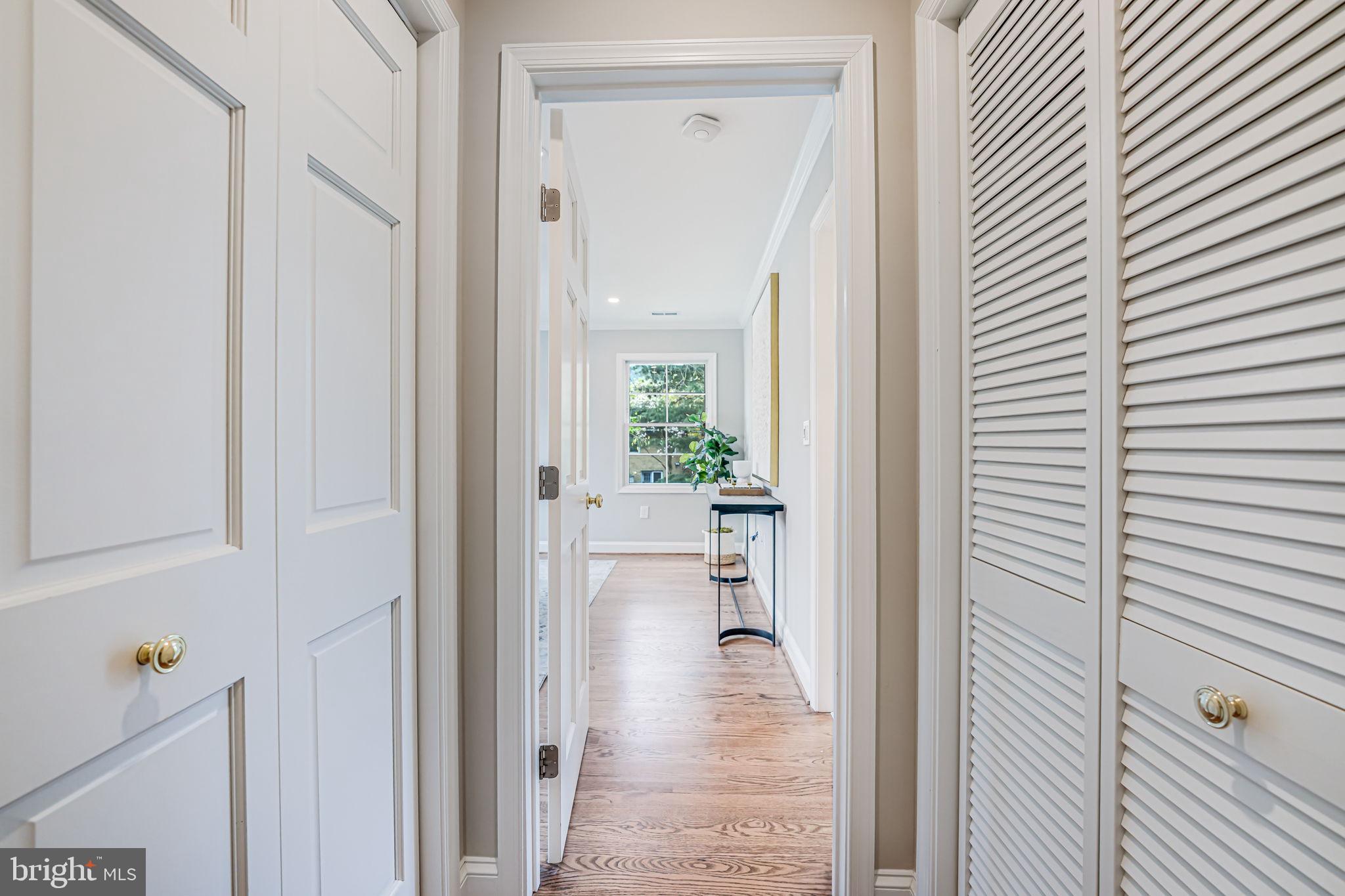 ARLINGTON HEIGHTS - Residential