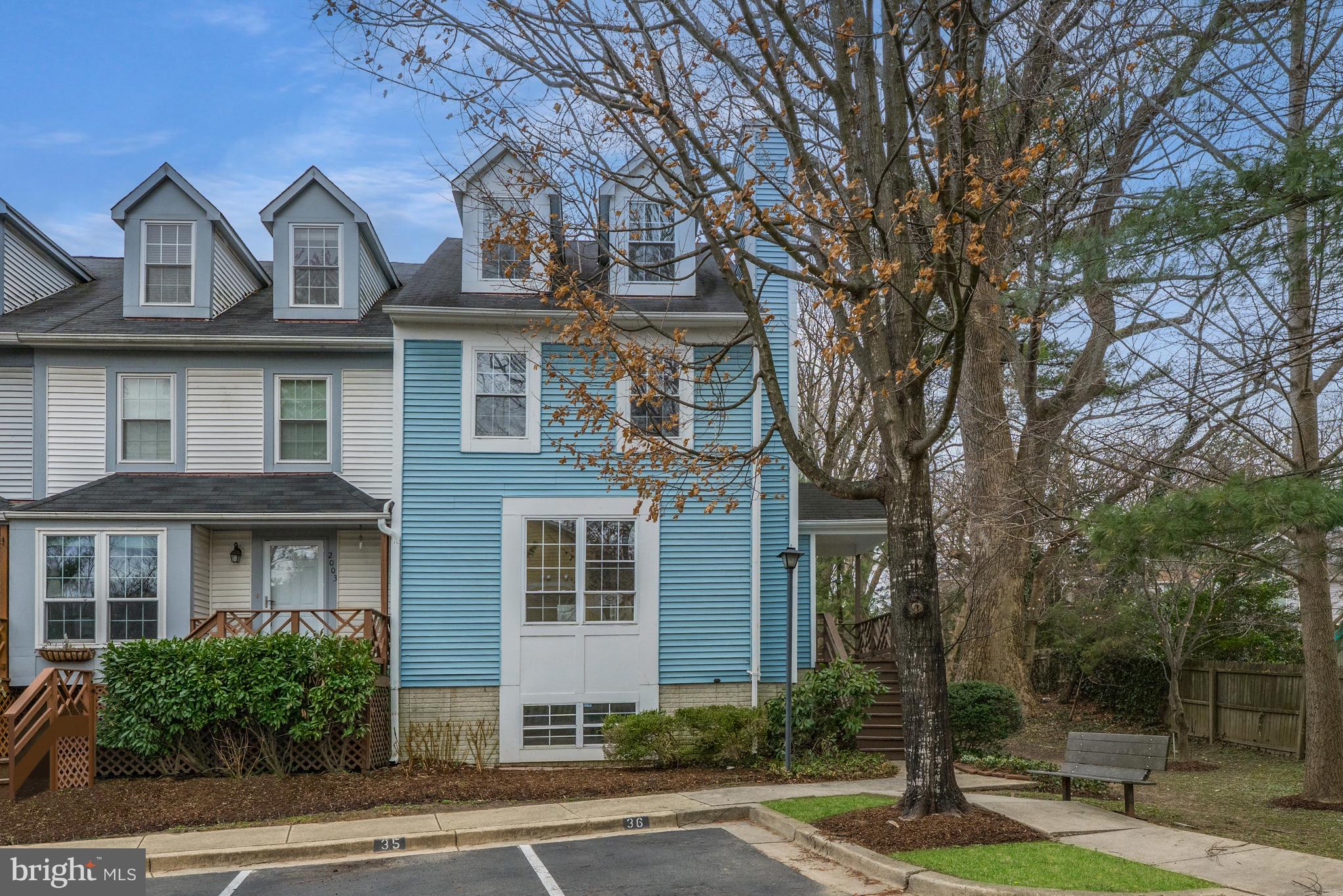 WOODSIDE - Residential