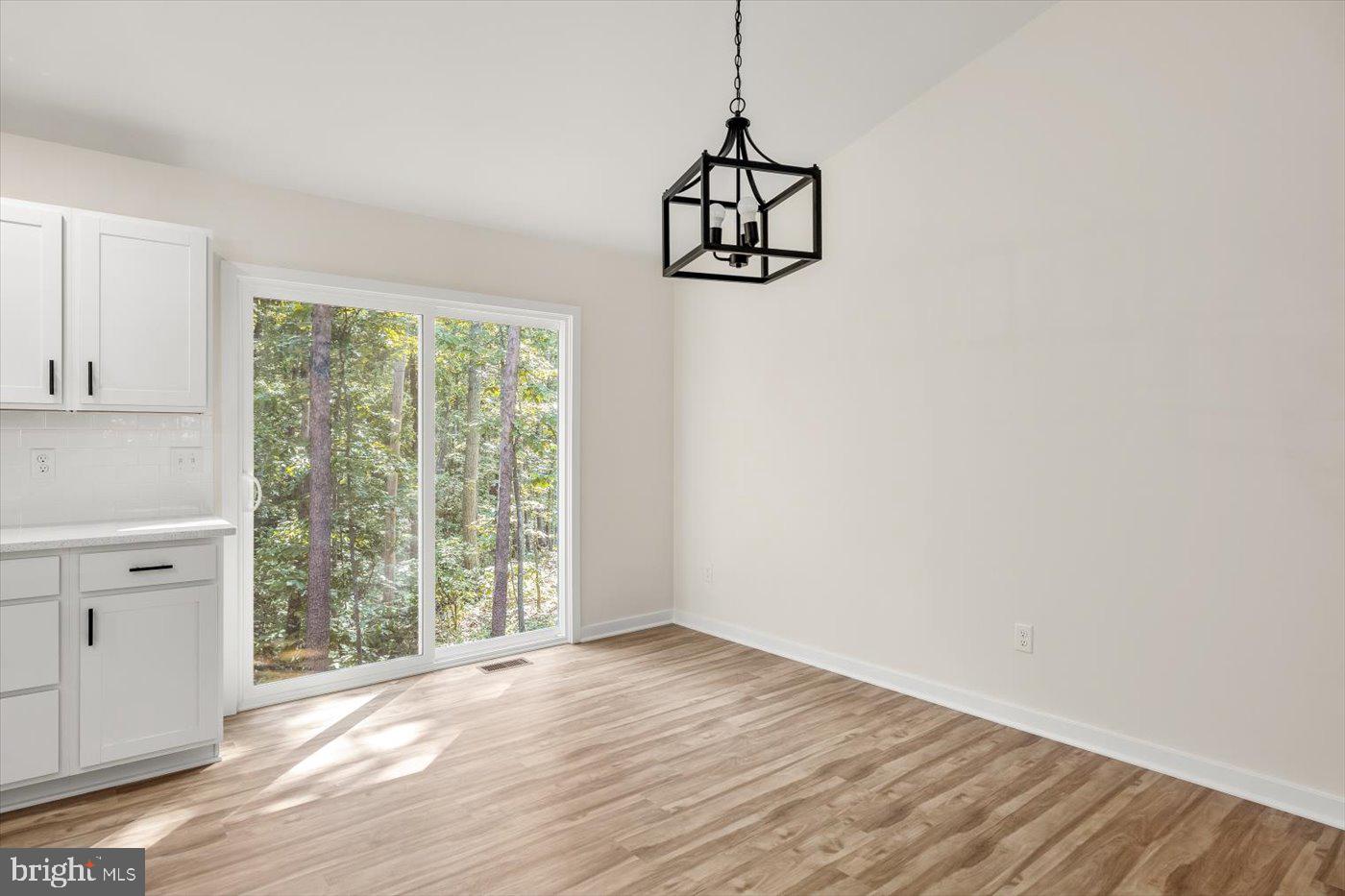 LAKE CAROLINE - Residential