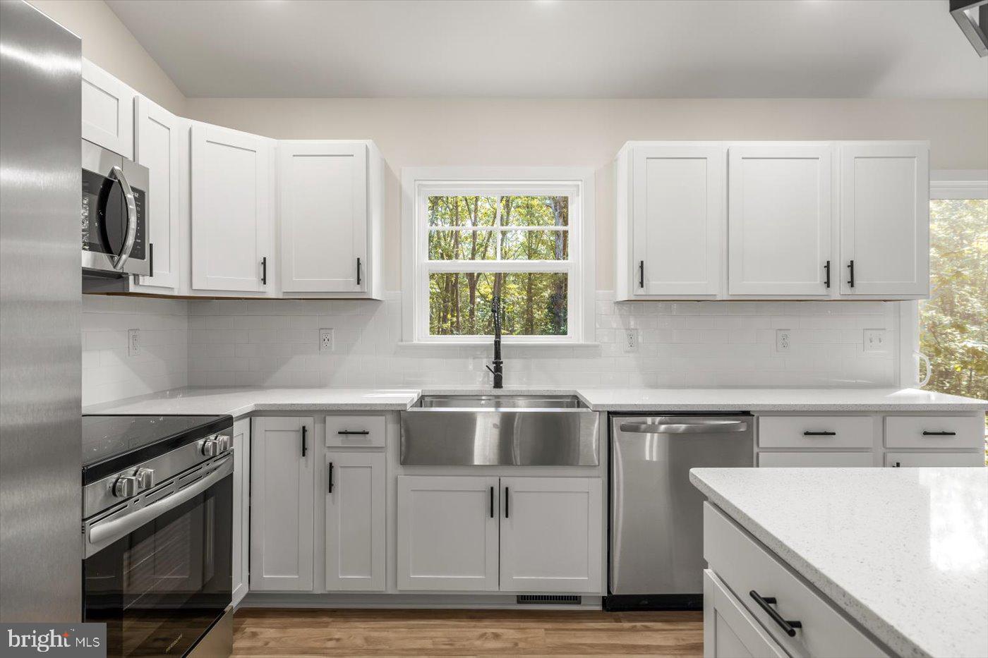 LAKE CAROLINE - Residential