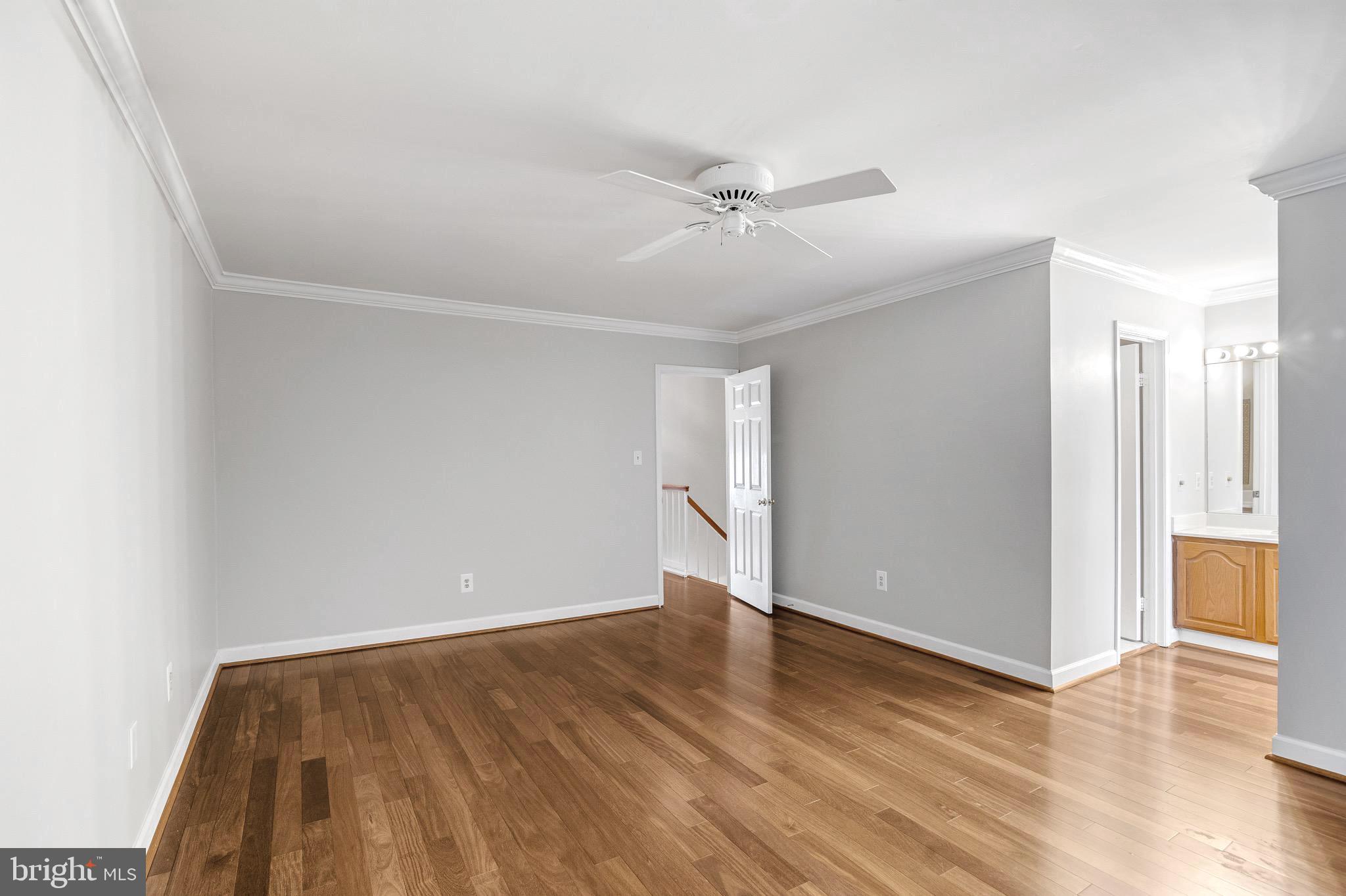 OAKTON VILLAGE - Residential Lease