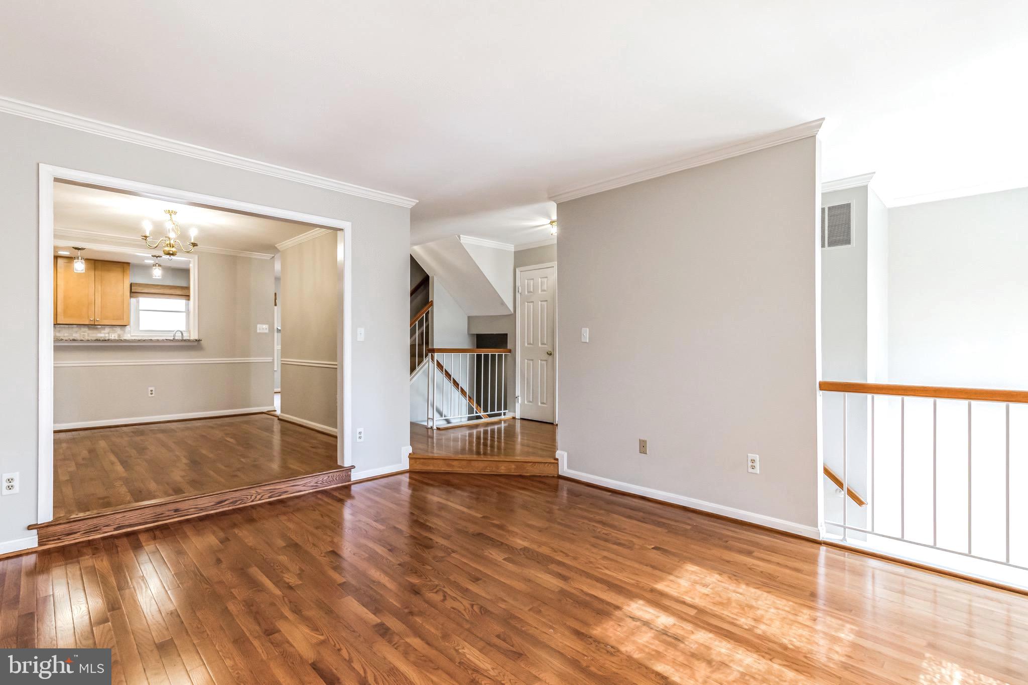 OAKTON VILLAGE - Residential Lease