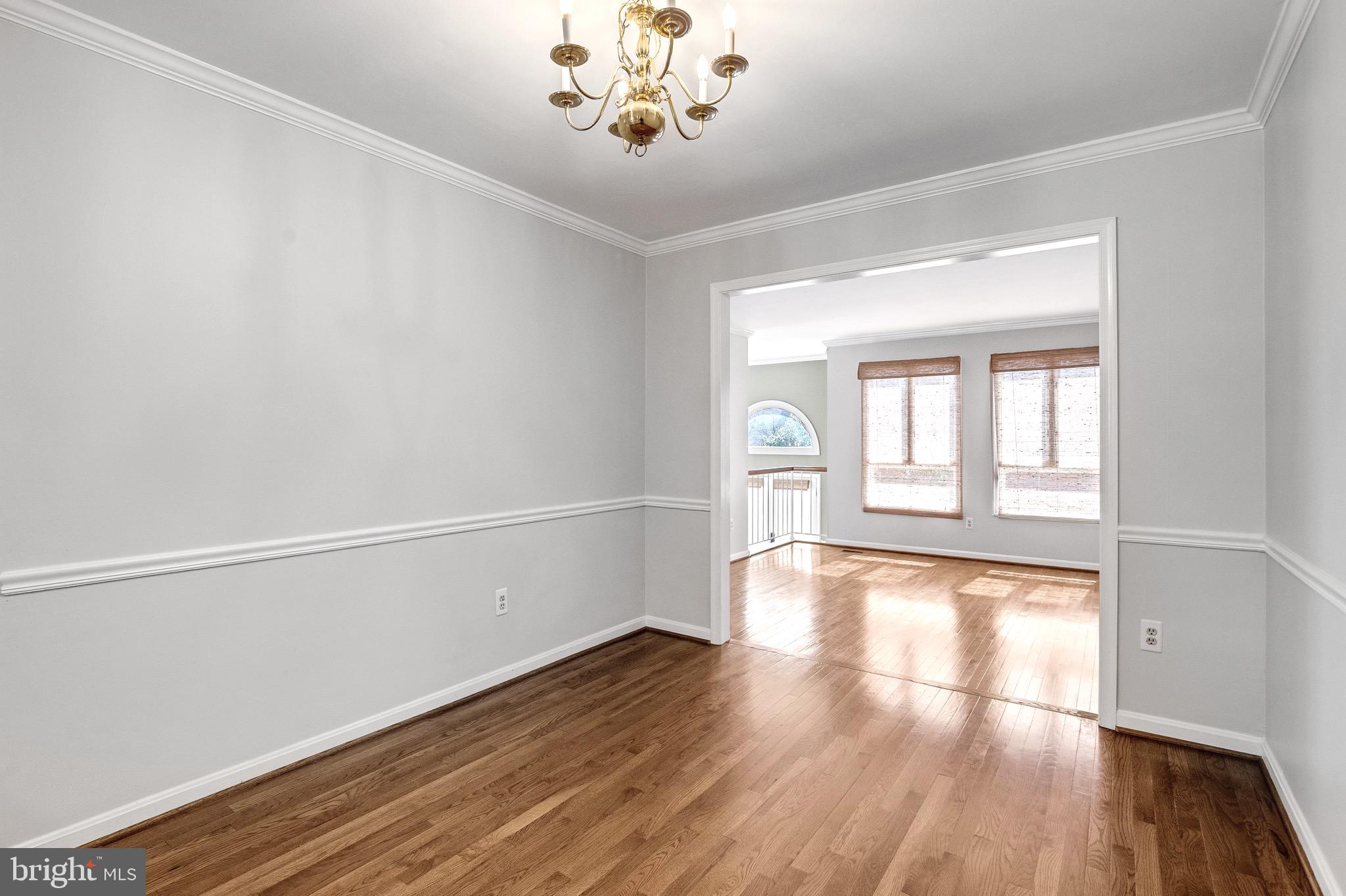 OAKTON VILLAGE - Residential Lease