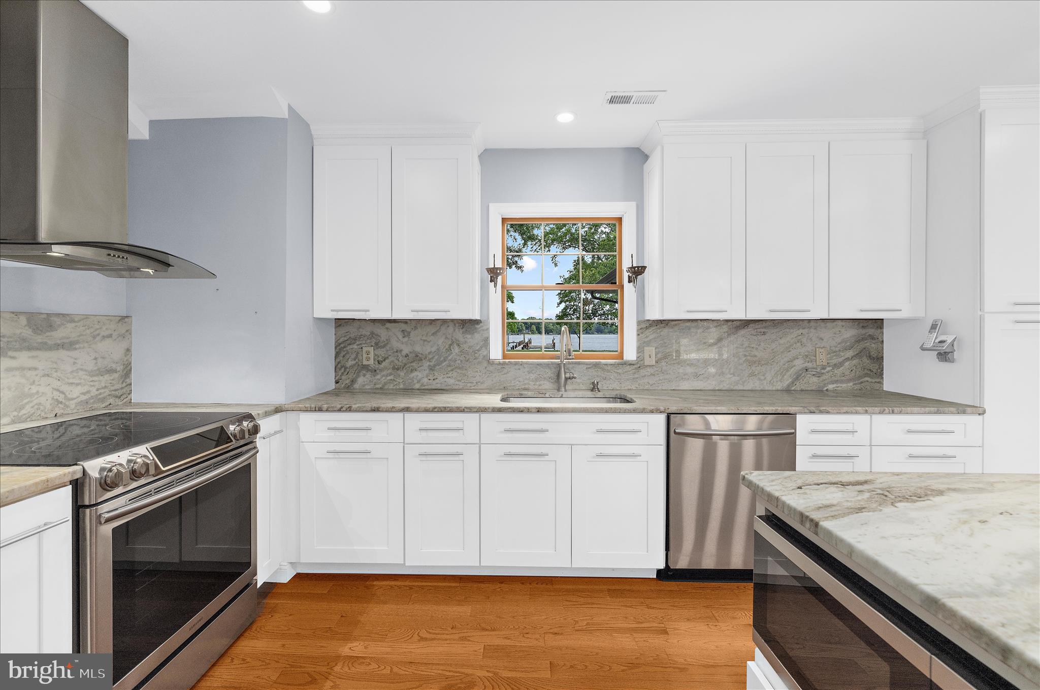 MOUNT PLEASANT - Residential