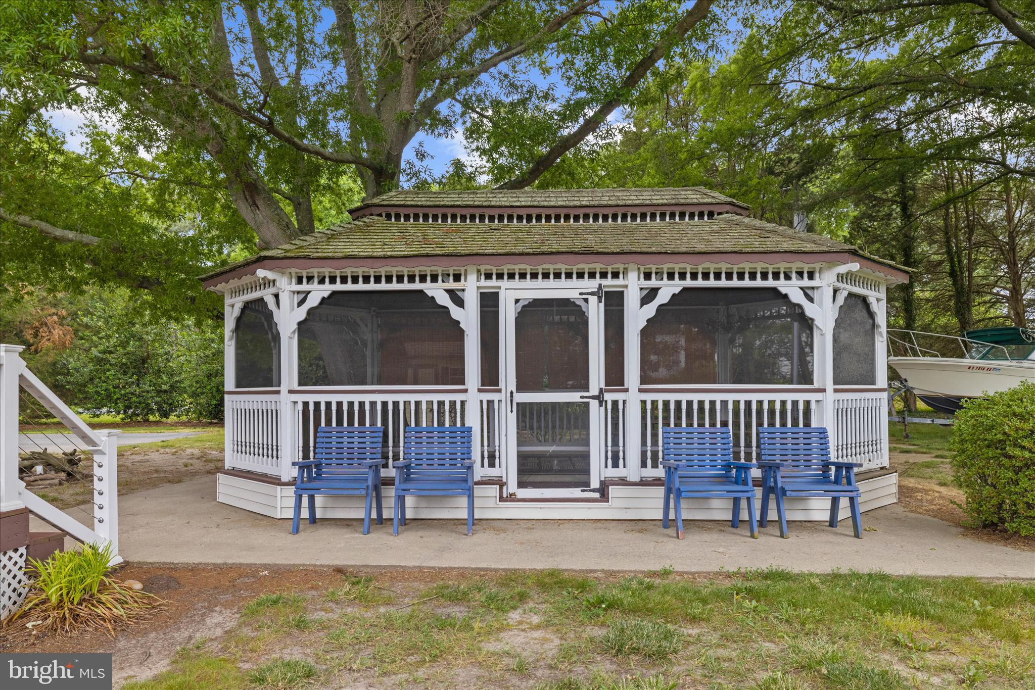 MOUNT PLEASANT - Residential