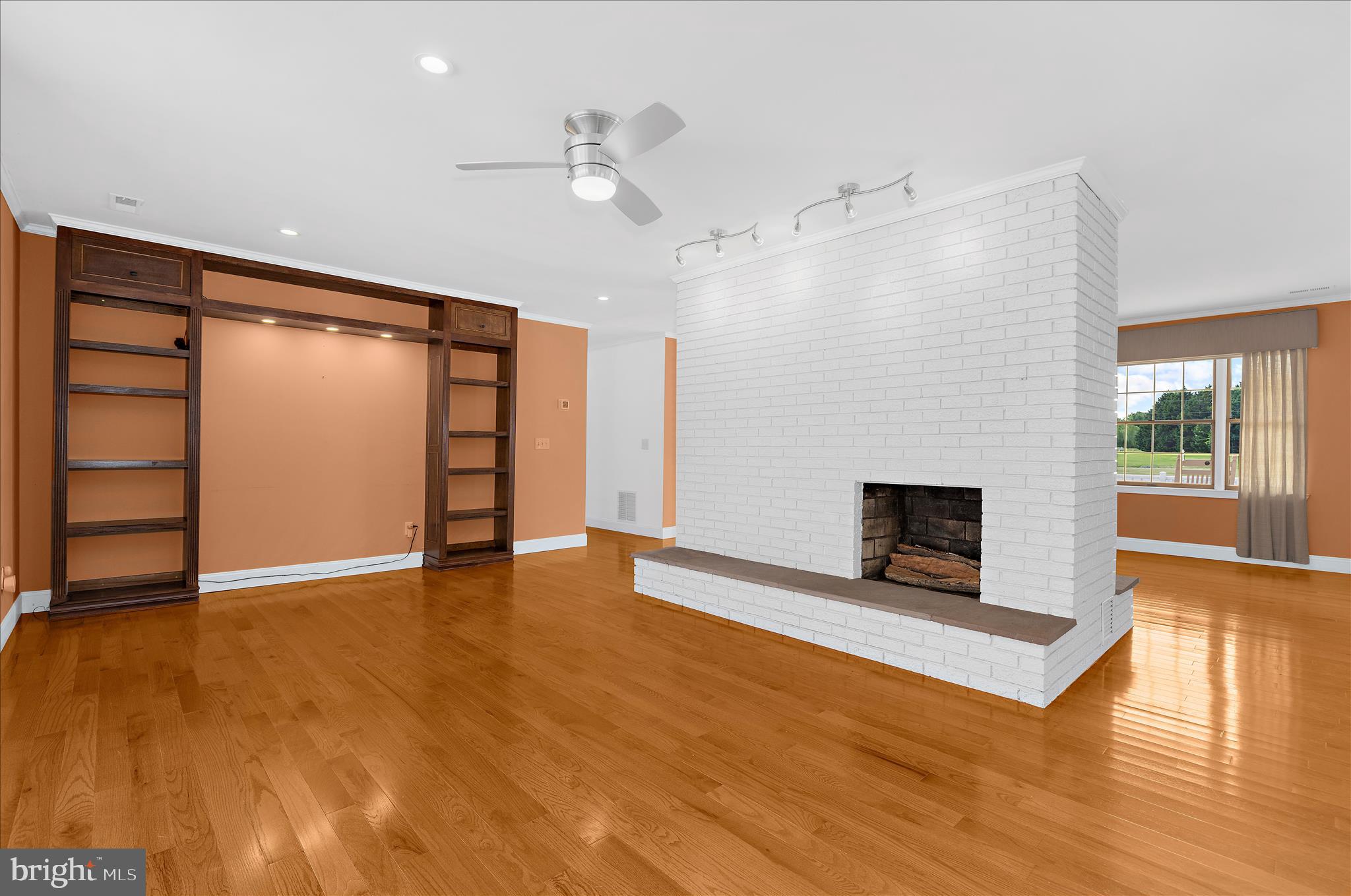 MOUNT PLEASANT - Residential