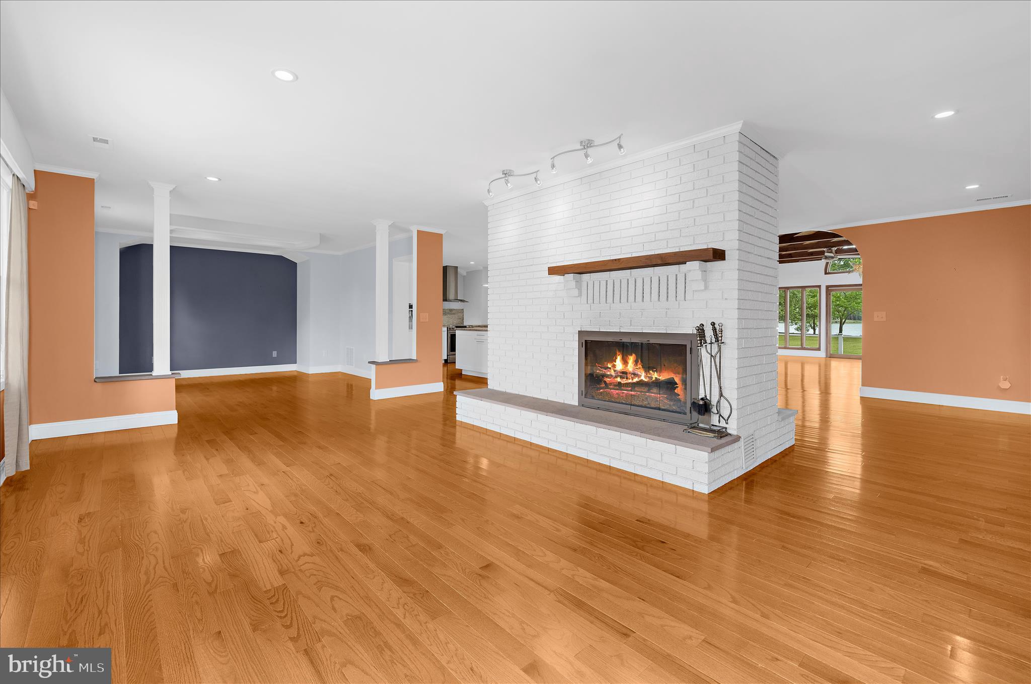 MOUNT PLEASANT - Residential
