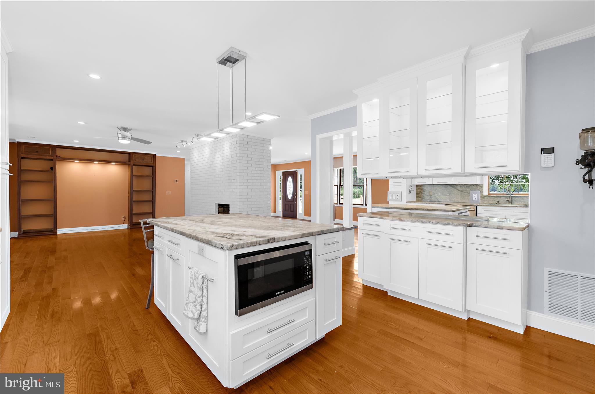 MOUNT PLEASANT - Residential