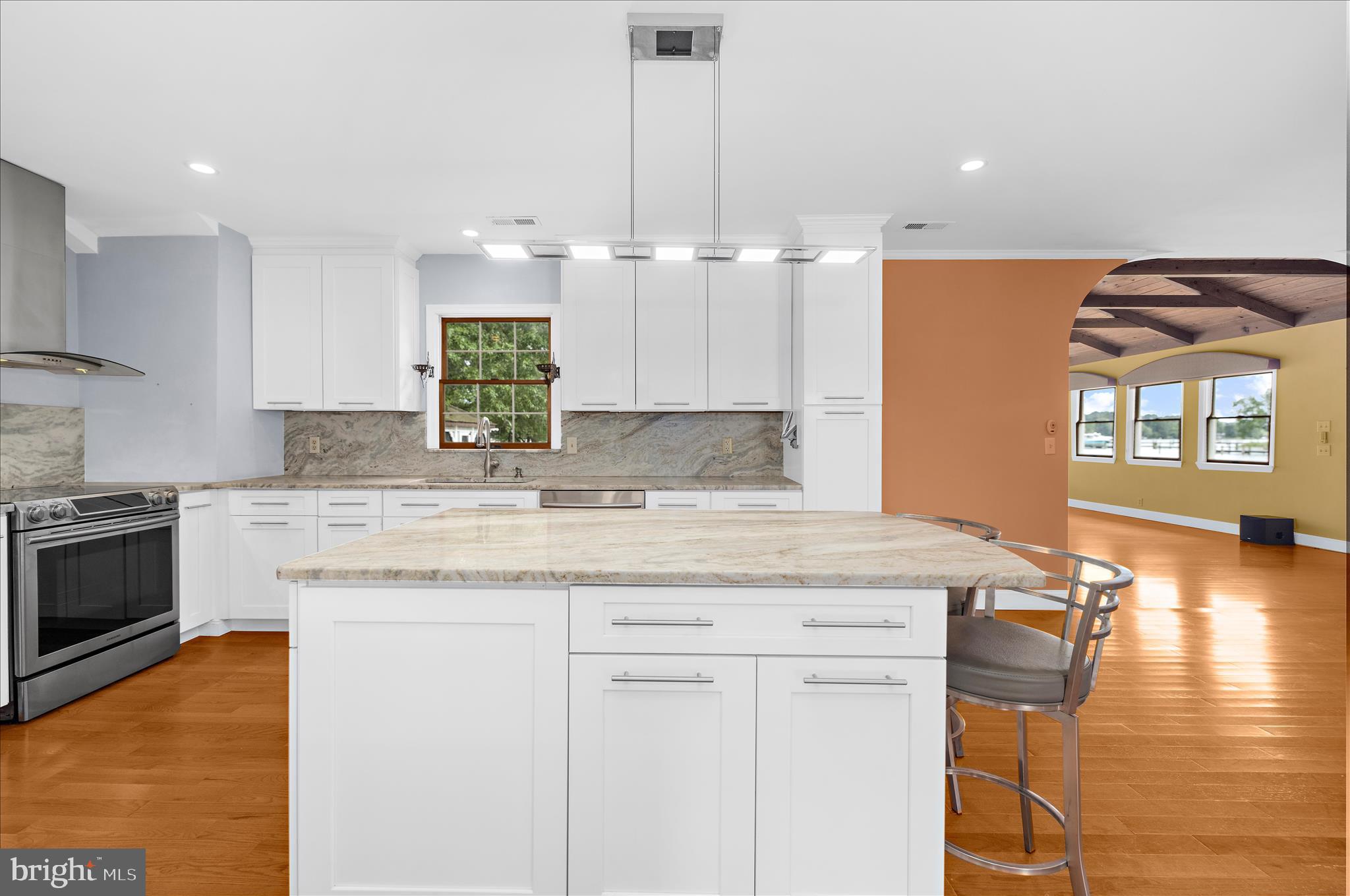 MOUNT PLEASANT - Residential