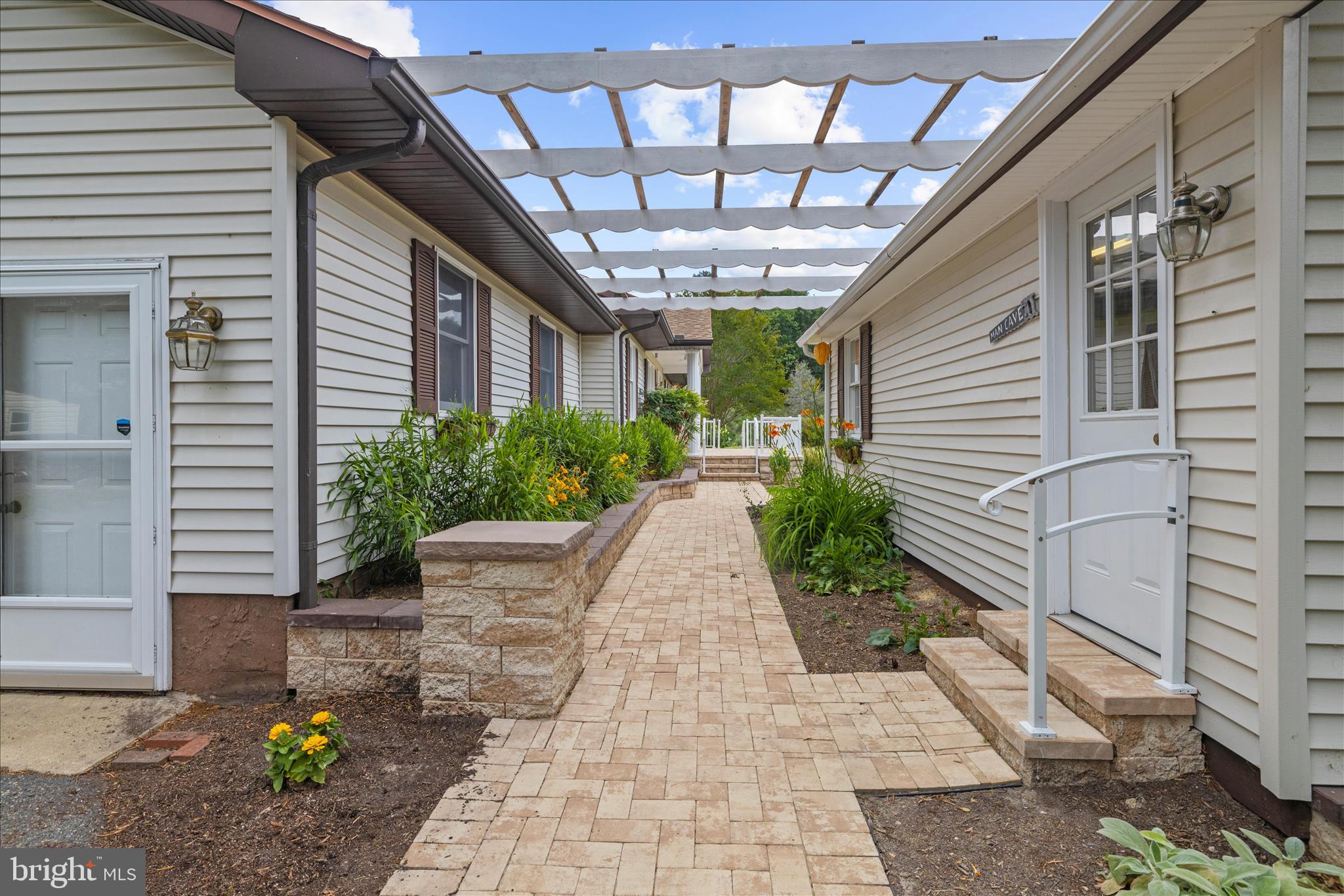 MOUNT PLEASANT - Residential