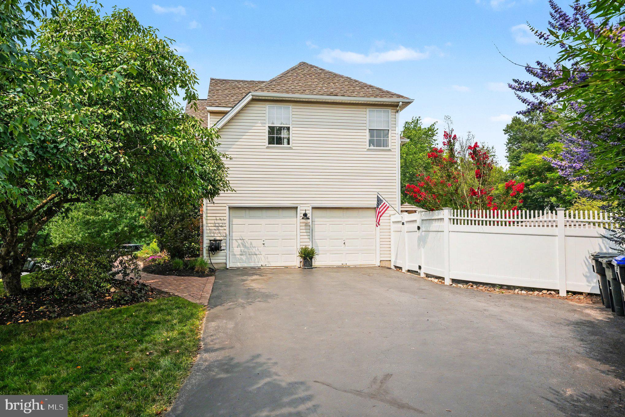 WALNUT GROVE - Residential