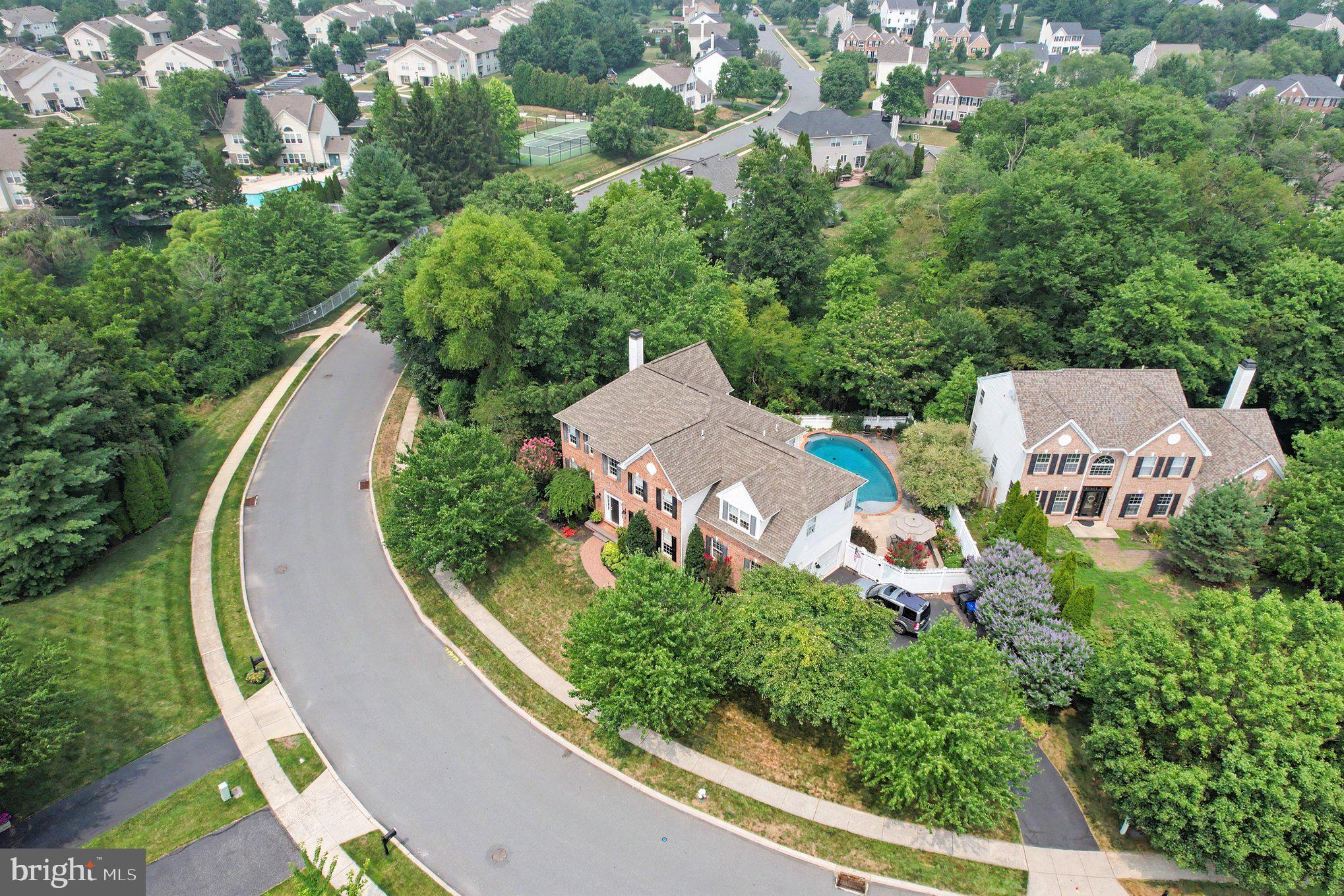 WALNUT GROVE - Residential
