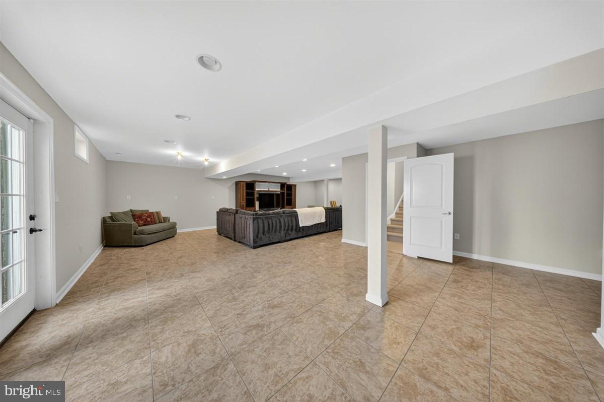 GRANDE AT CANAL POINTE - Residential