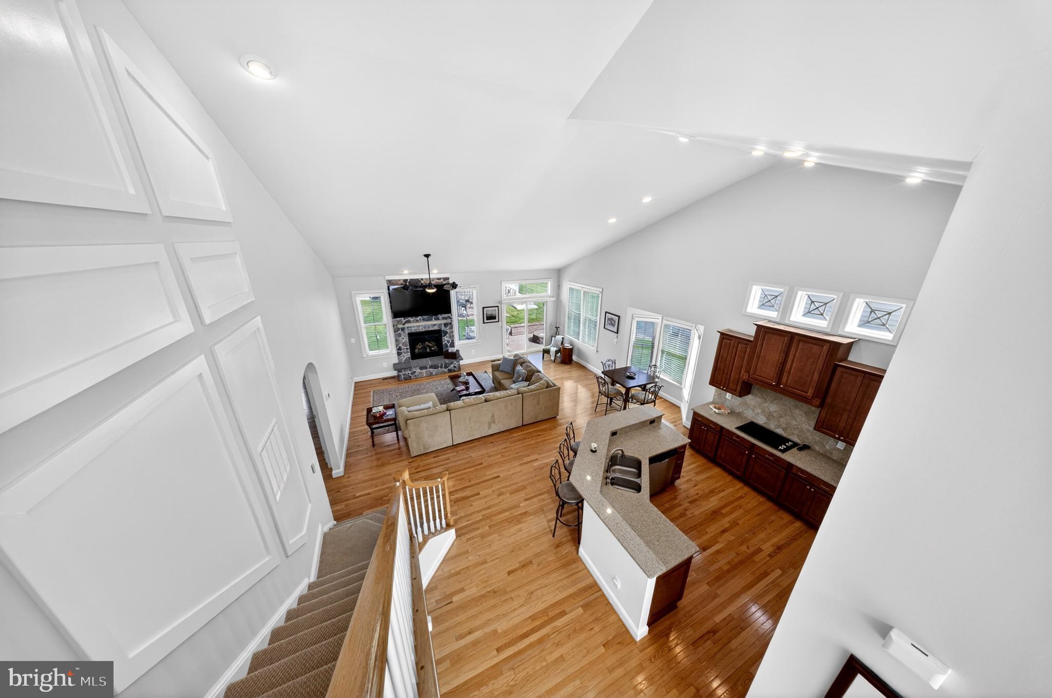GRANDE AT CANAL POINTE - Residential