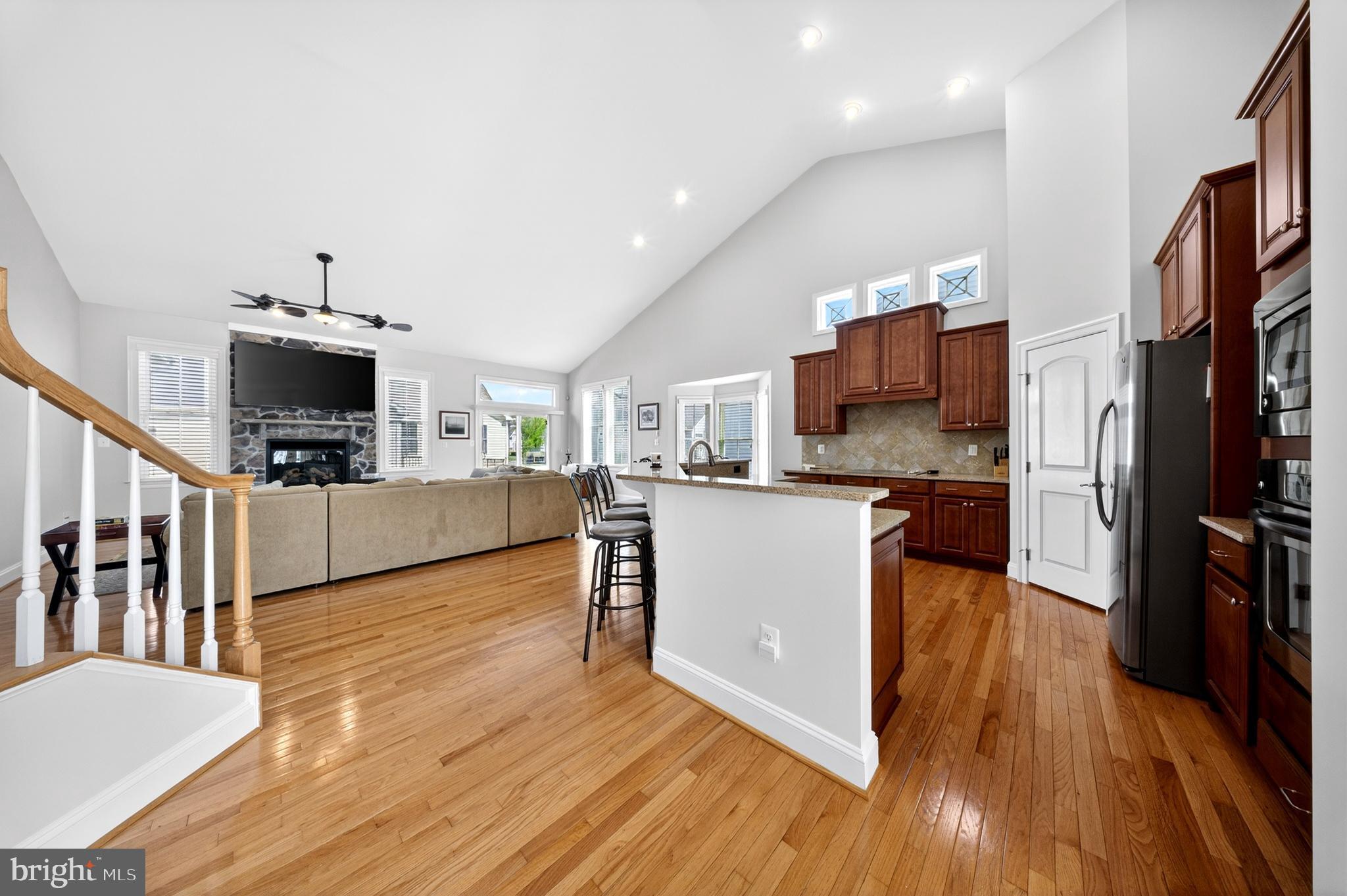 GRANDE AT CANAL POINTE - Residential