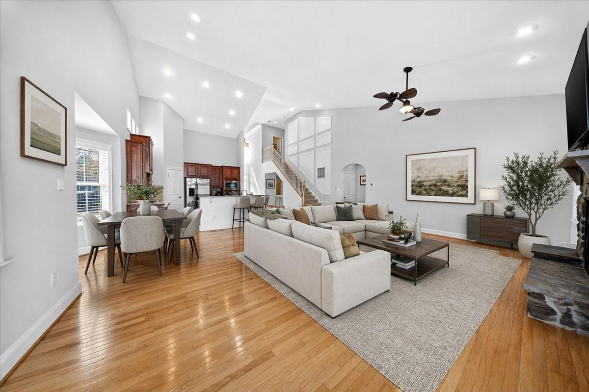 GRANDE AT CANAL POINTE - Residential