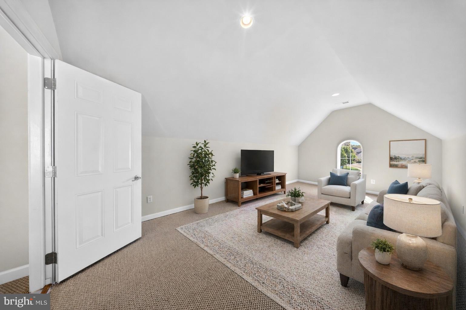 GRANDE AT CANAL POINTE - Residential