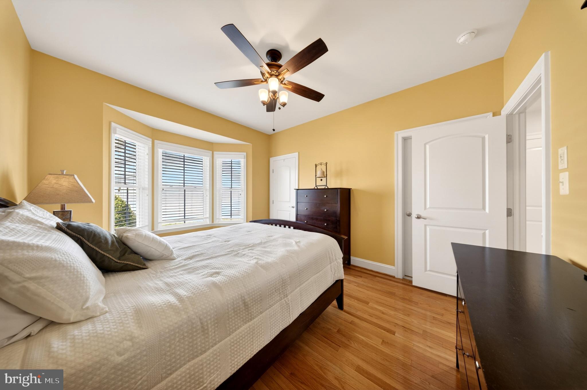 GRANDE AT CANAL POINTE - Residential