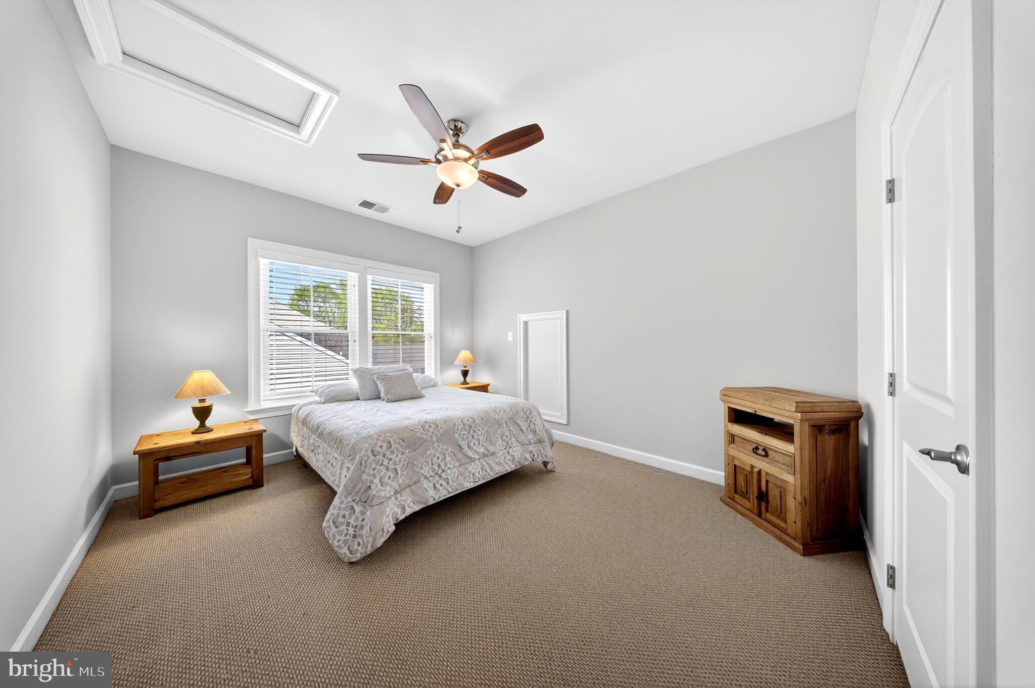 GRANDE AT CANAL POINTE - Residential