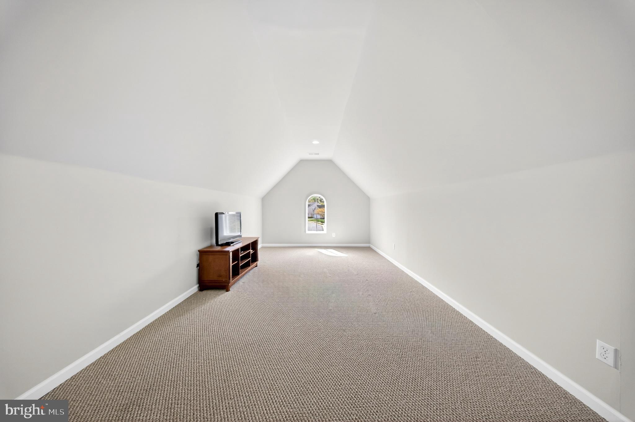 GRANDE AT CANAL POINTE - Residential