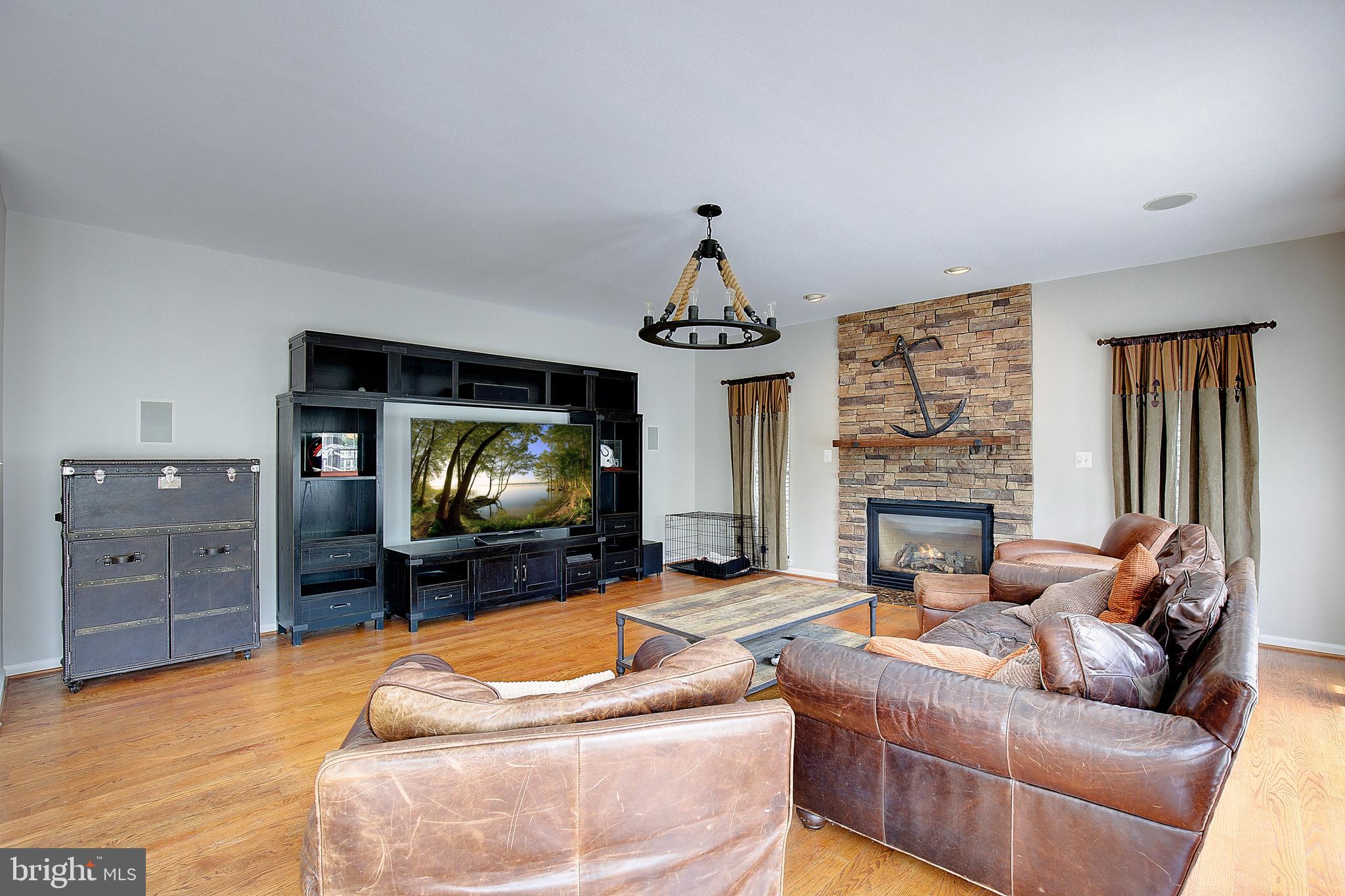 CROFTON VALLEY - Residential