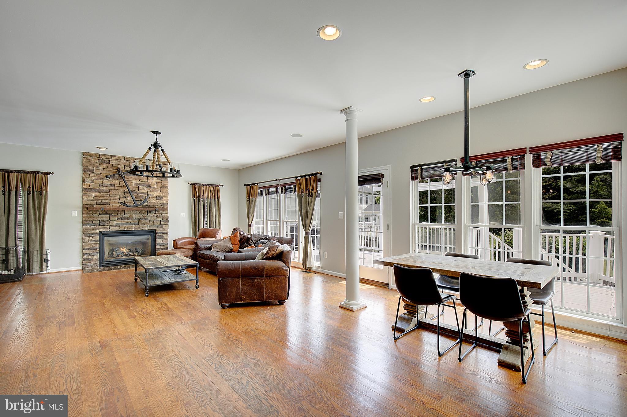 CROFTON VALLEY - Residential