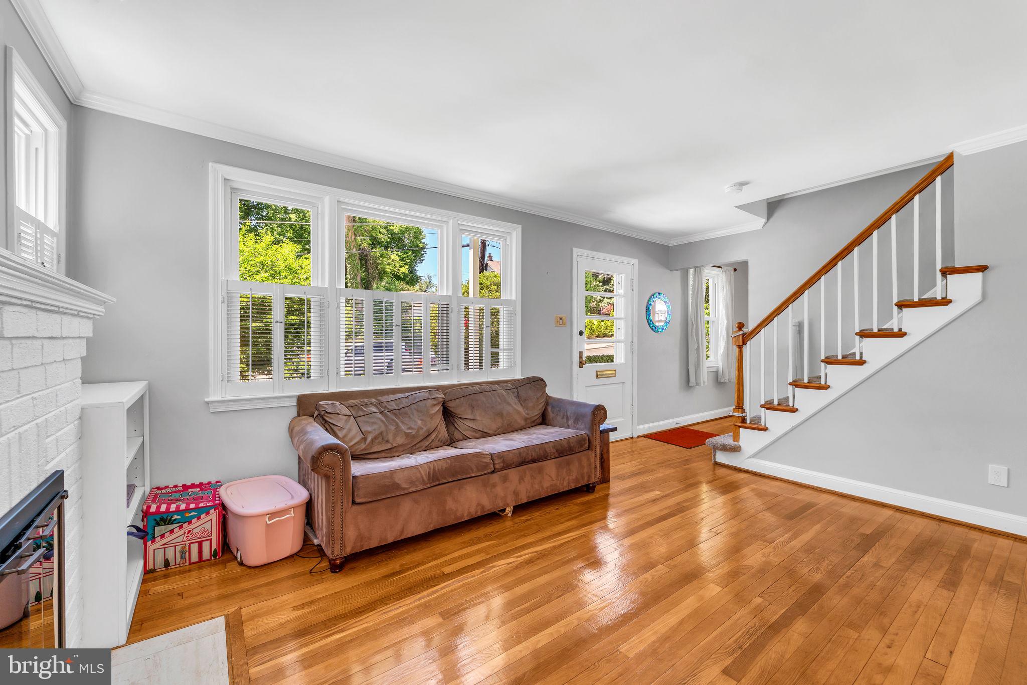 KENSINGTON - Residential