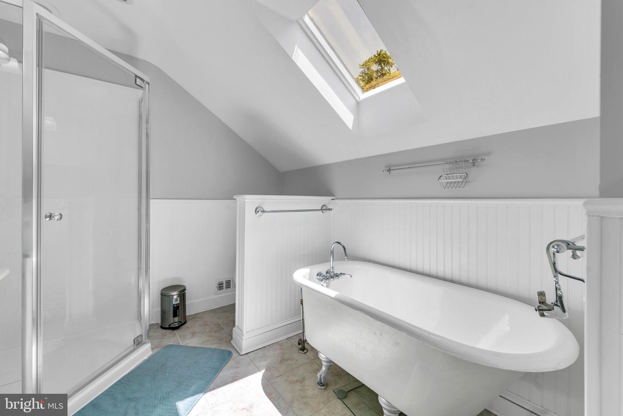 KENSINGTON - Residential