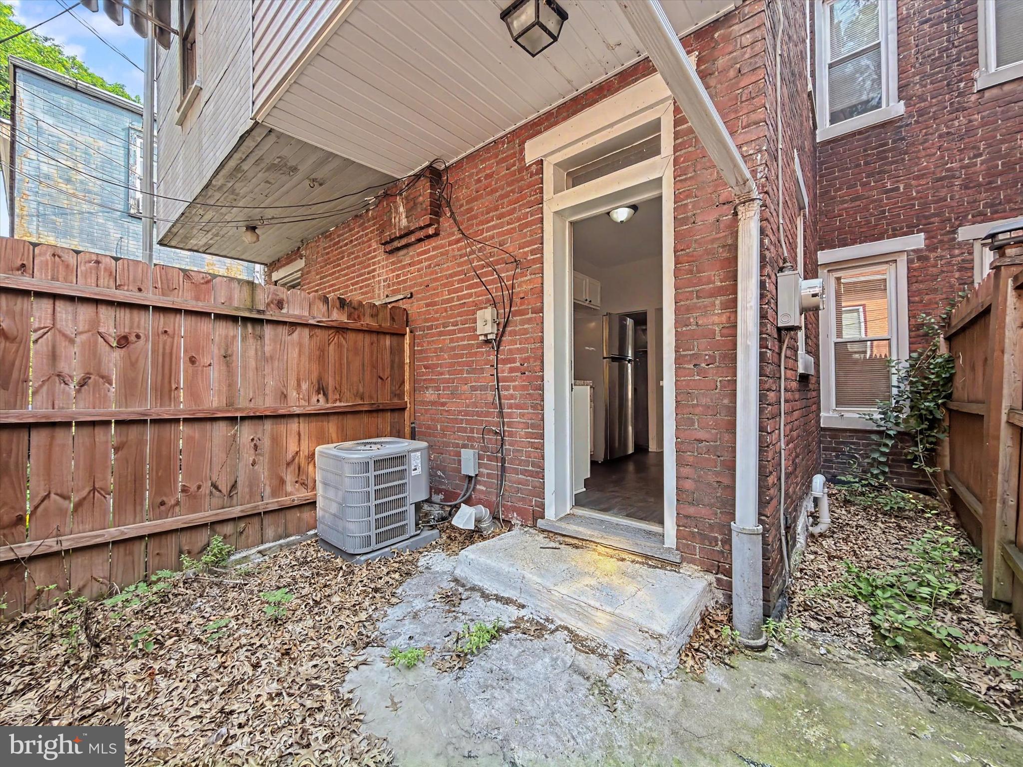 HARRISBURG CITY - Residential
