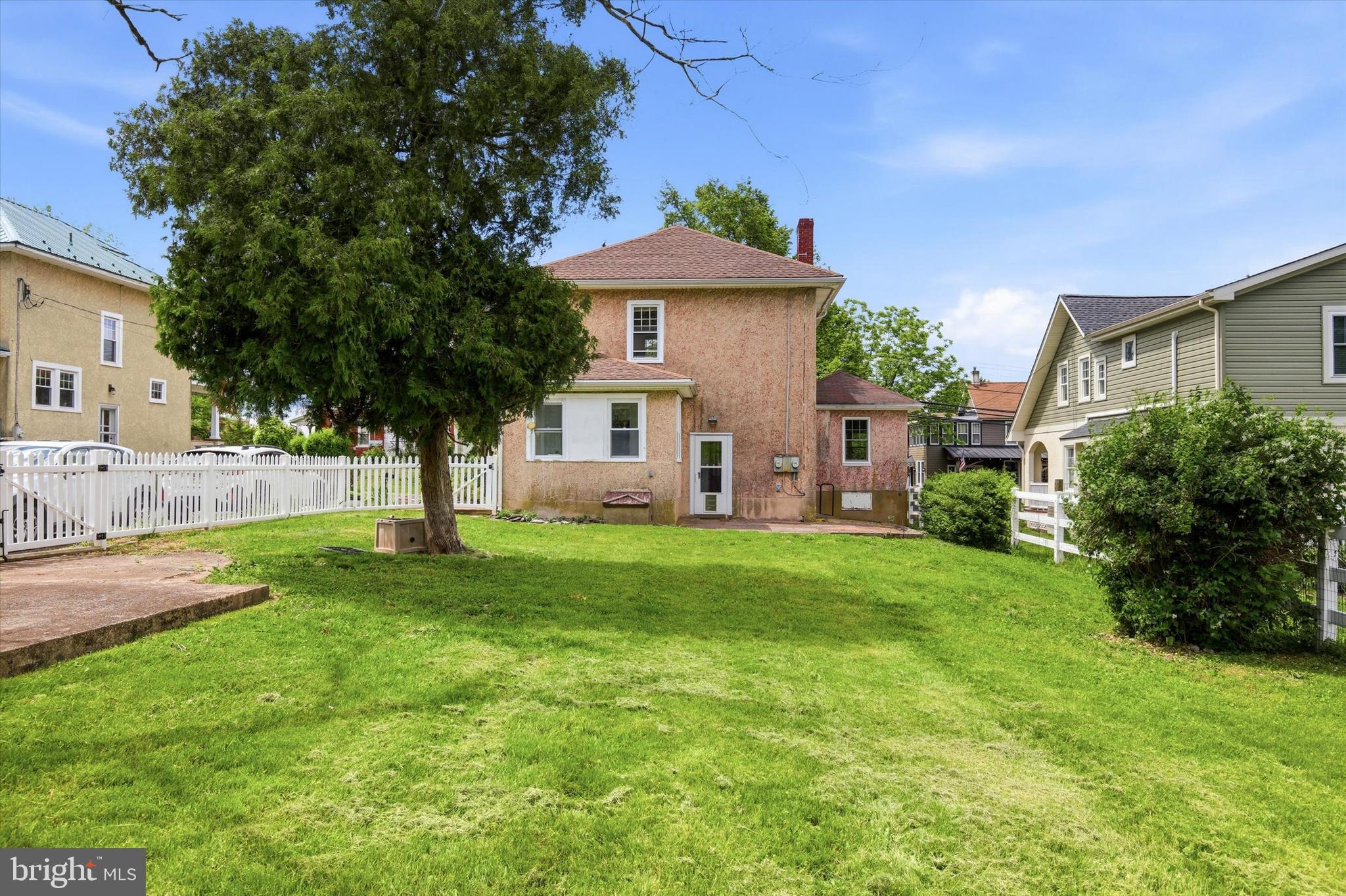 WOODLAND - Residential