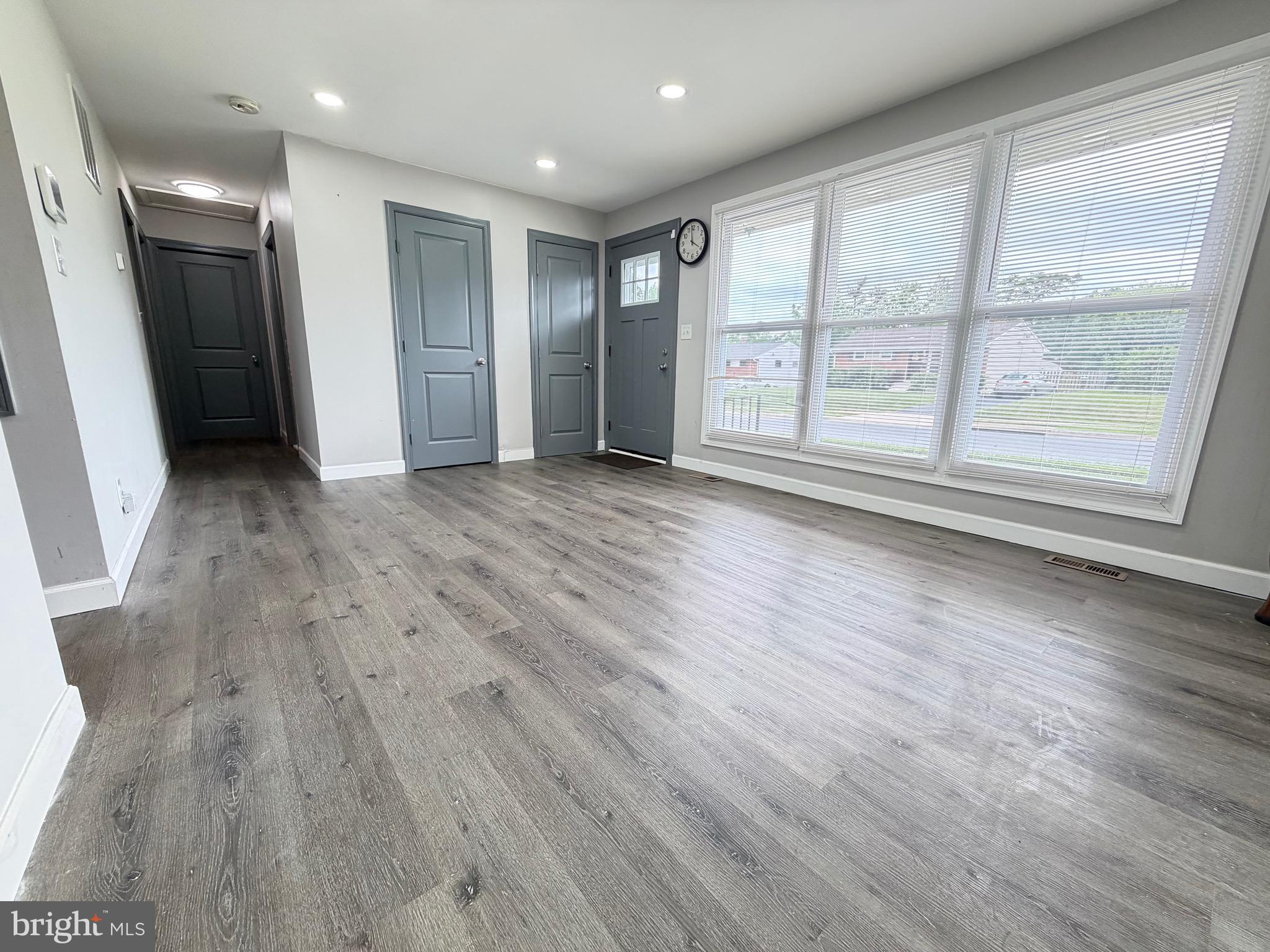 RANDALLWOOD - Residential